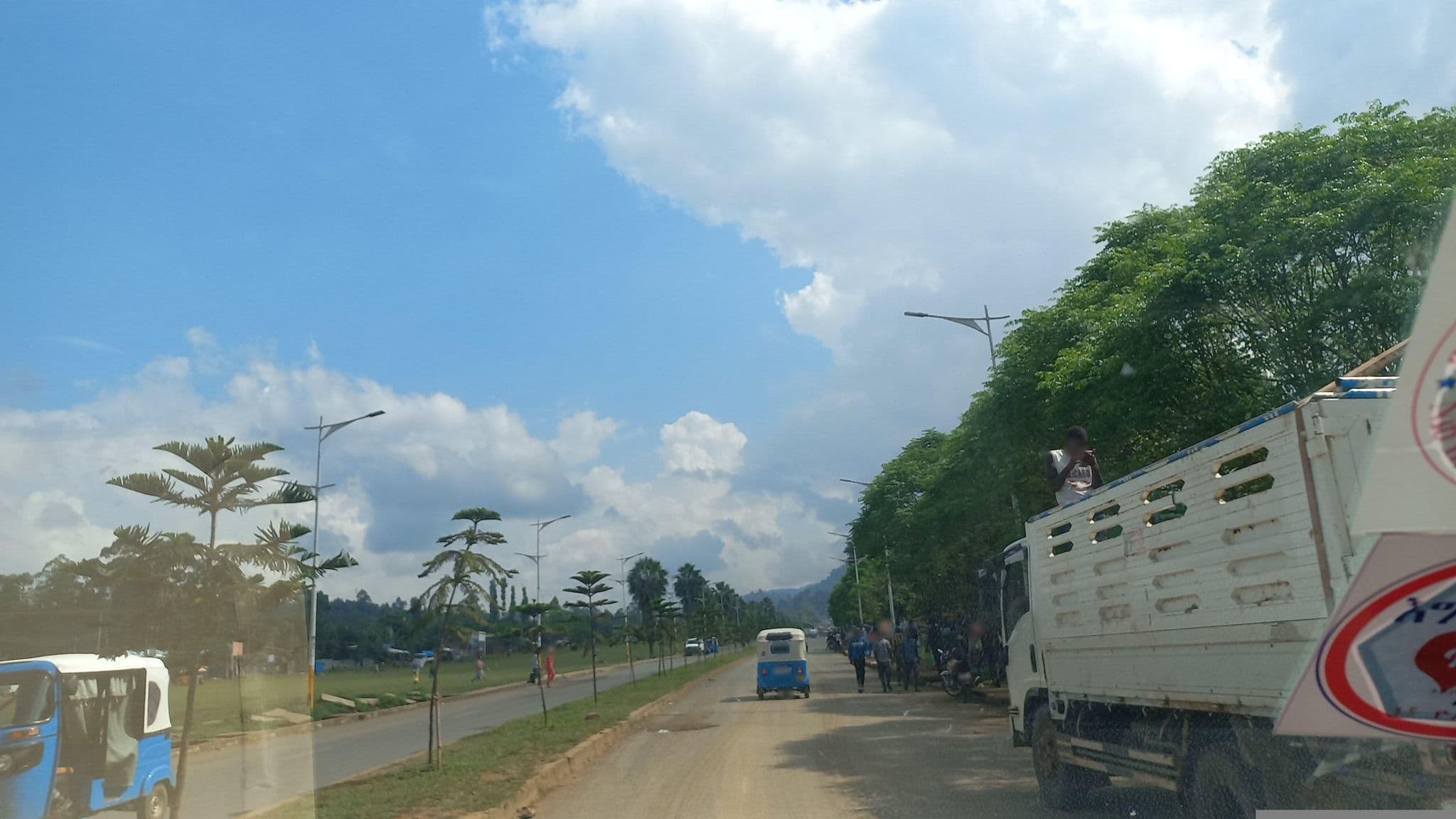 Street view near Alem Hotel, Komtikas — © AlazarW (CC BY-SA · Mapillary)