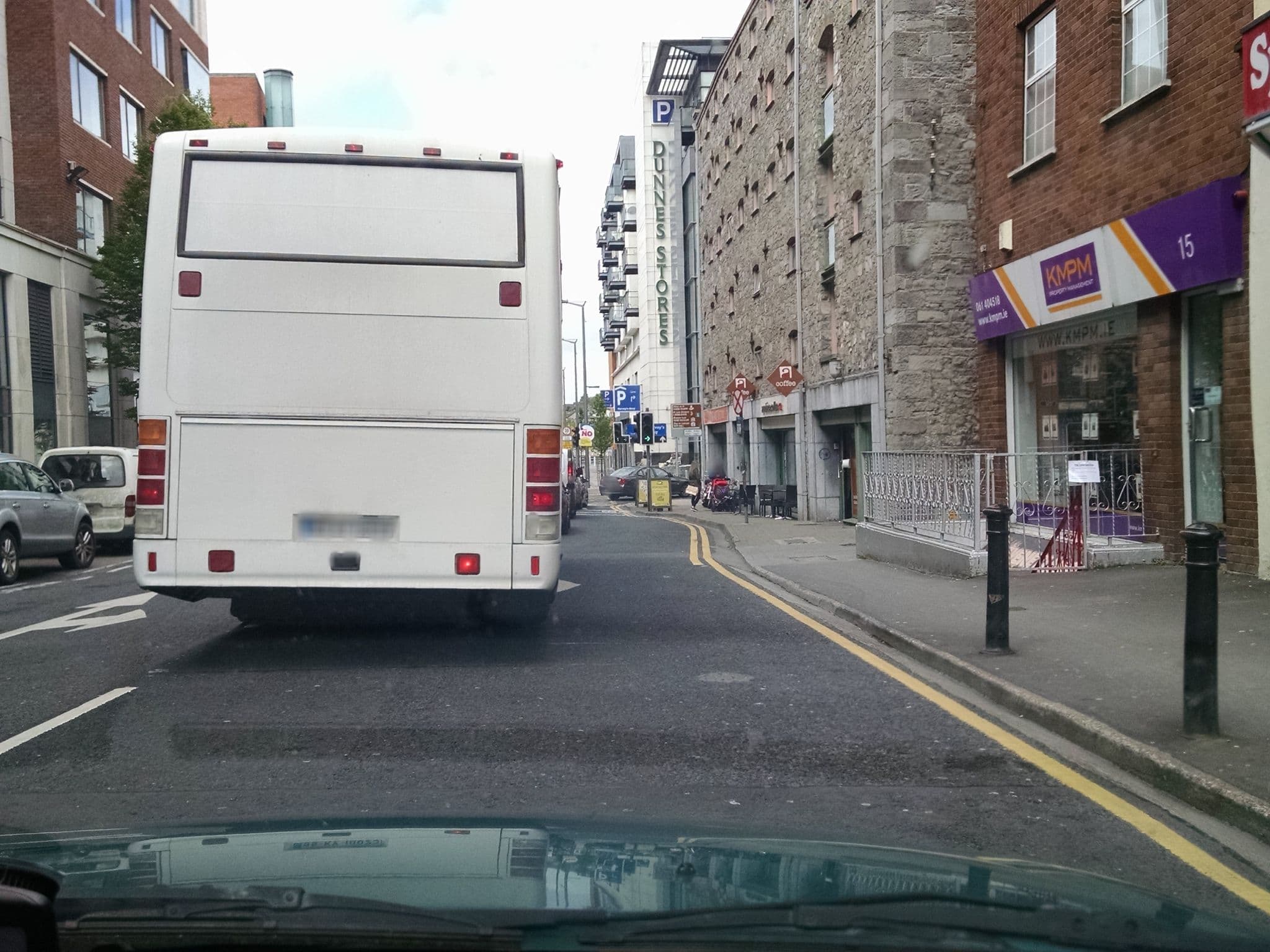 Street view near The George Boutique Hotel, Limerick — © stephanep (CC BY-SA · Mapillary)