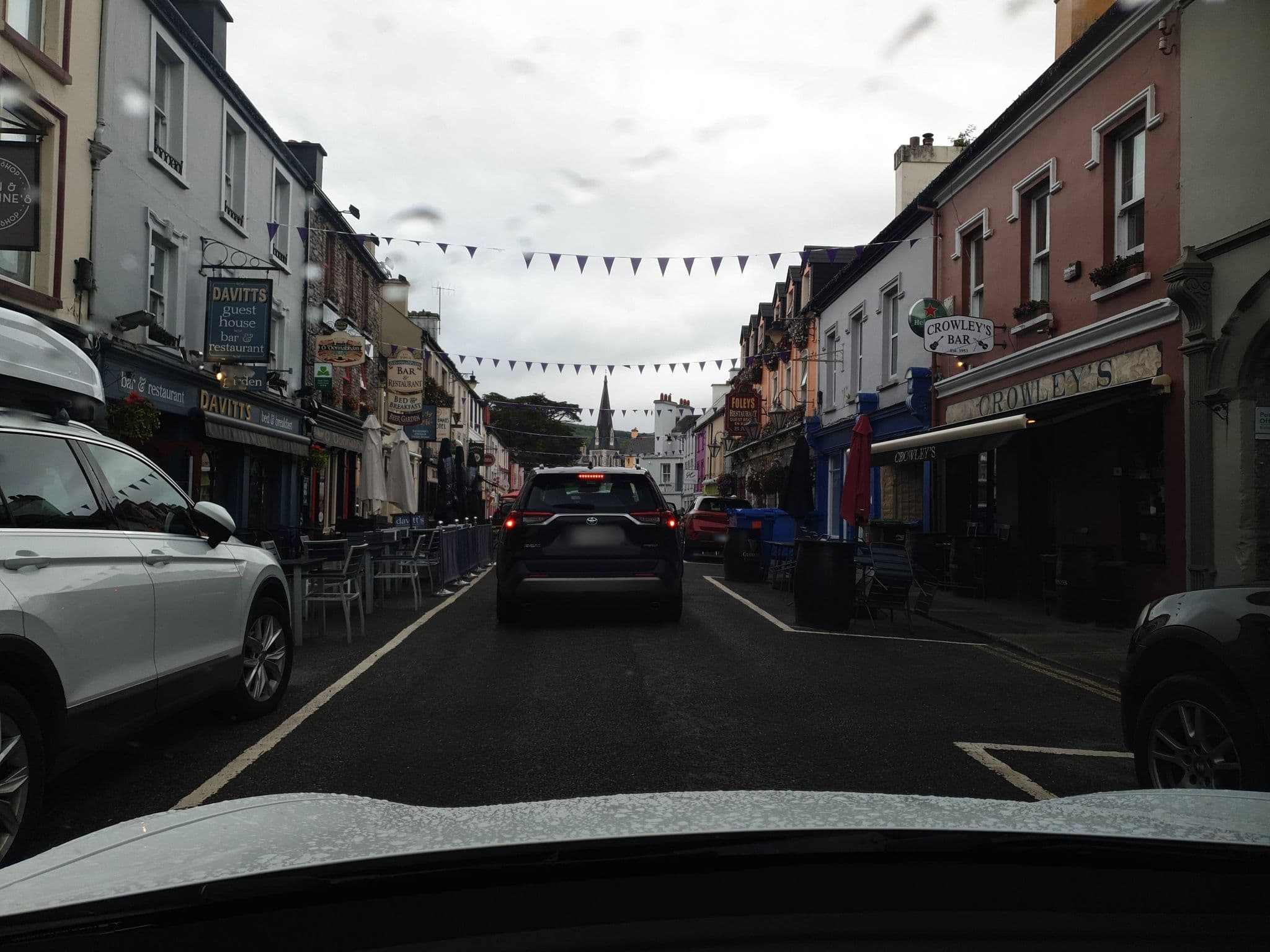 Street view near The Coachman's, Kenmare — © yannakis (CC BY-SA · Mapillary)