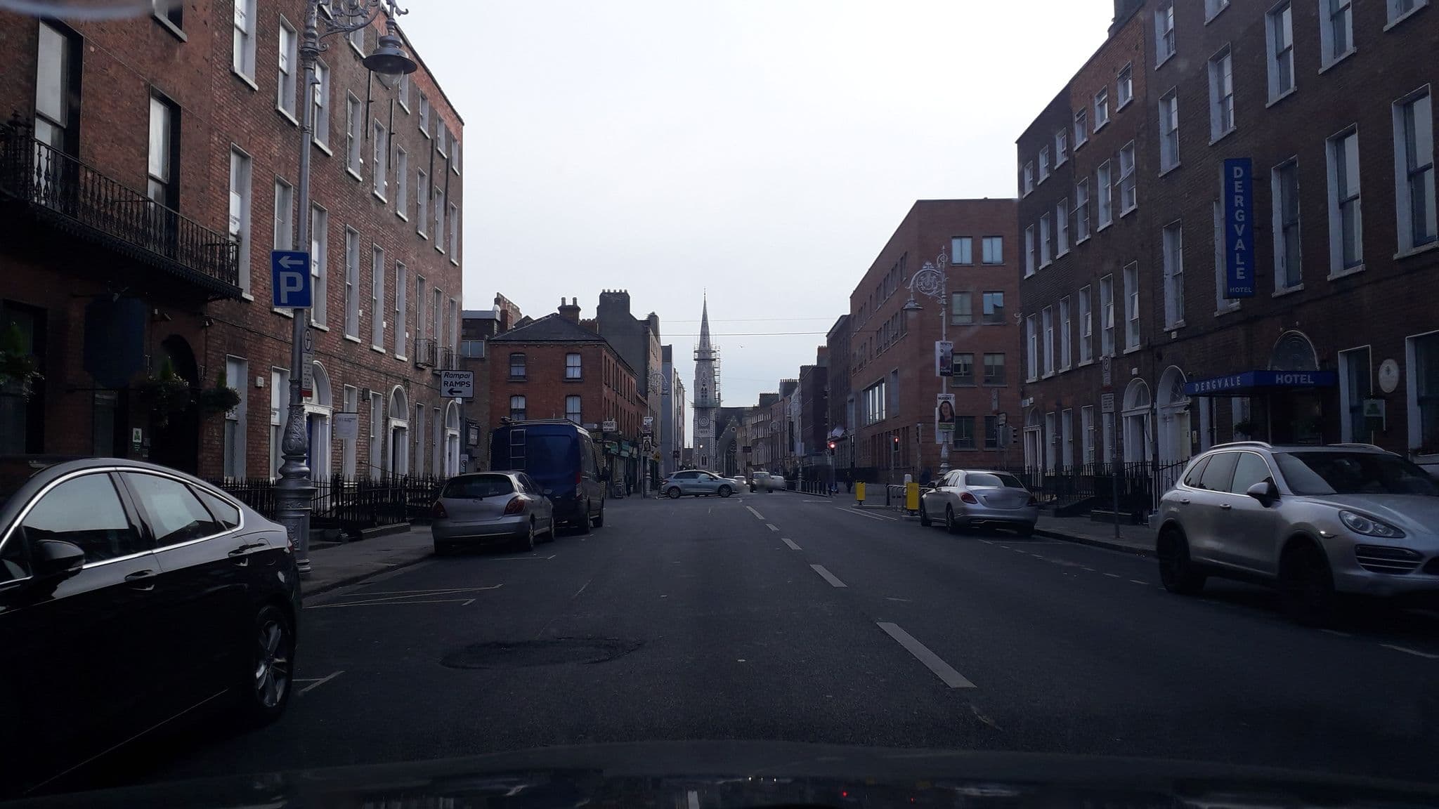 Street view near The Dergvale Hotel, Drumcondra — © lineo (CC BY-SA · Mapillary)