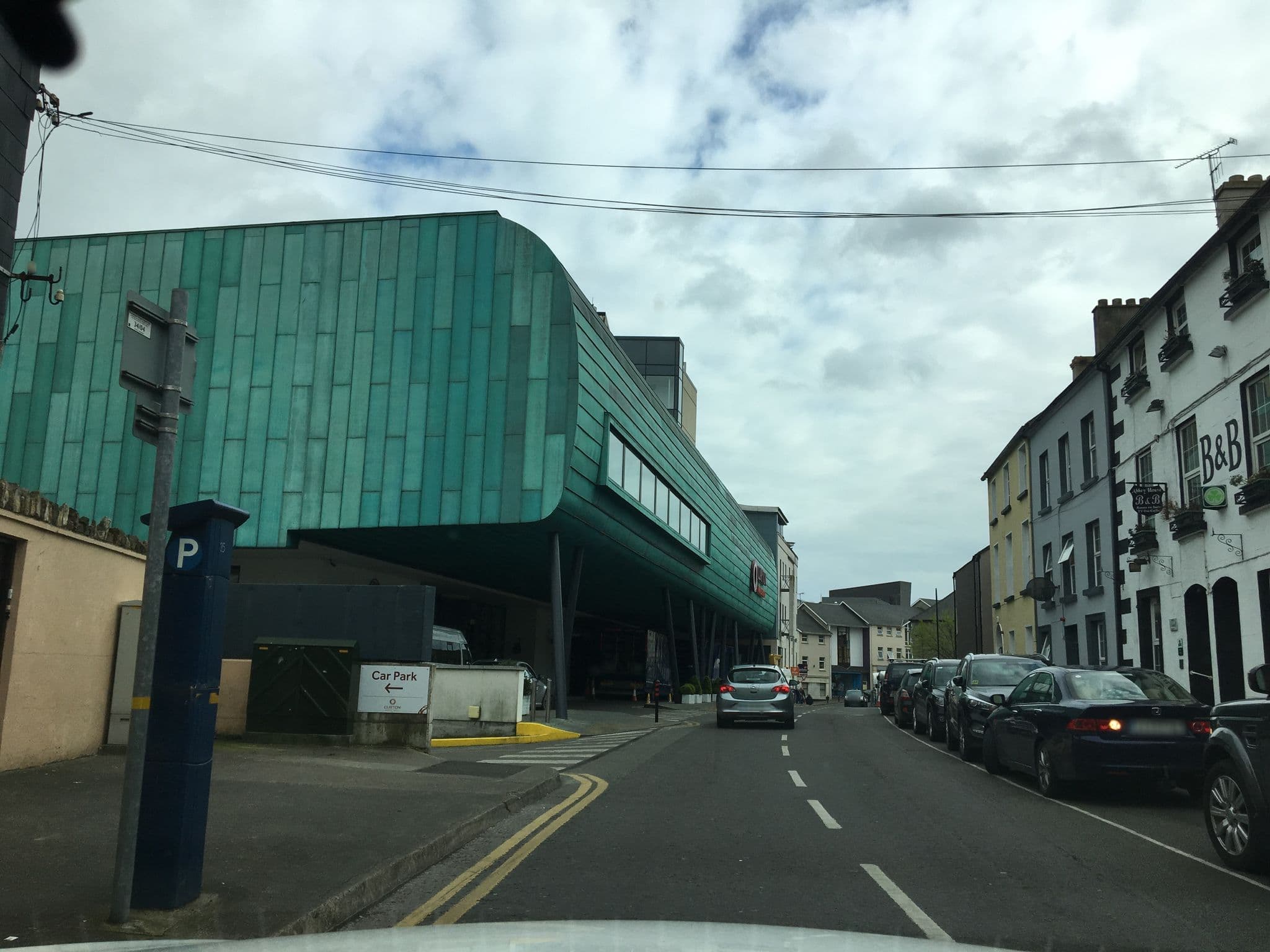 Street view near Blue Door B&B, Wexford — © wibbit (CC BY-SA · Mapillary)
