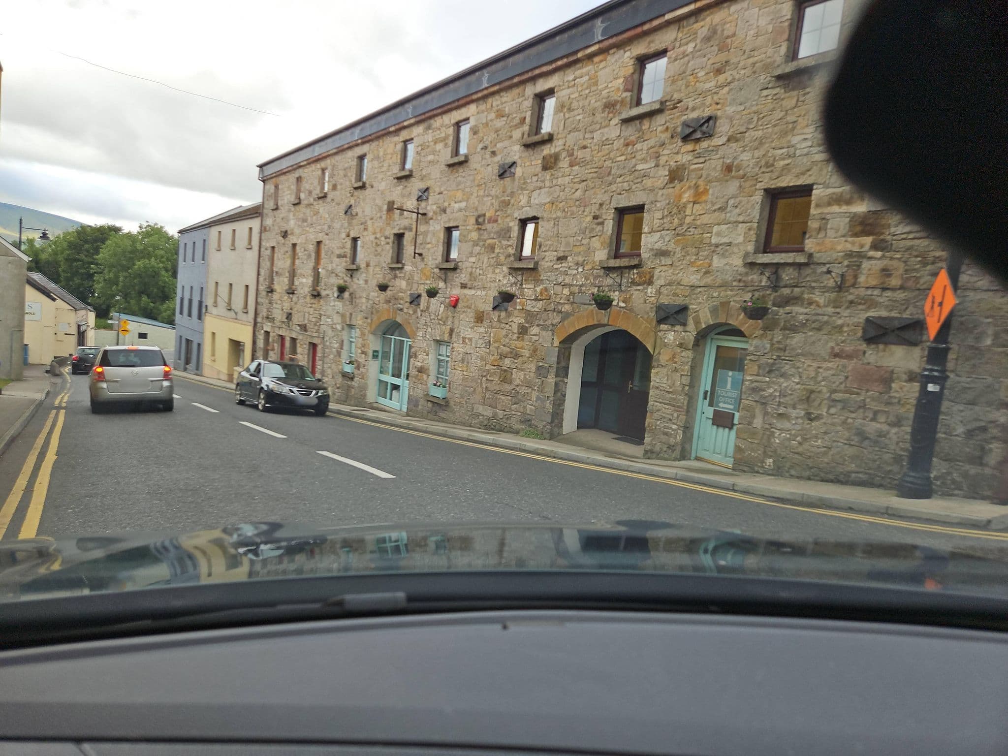 Street view near Hotel Newport, Westport — © toho (CC BY-SA · Mapillary)