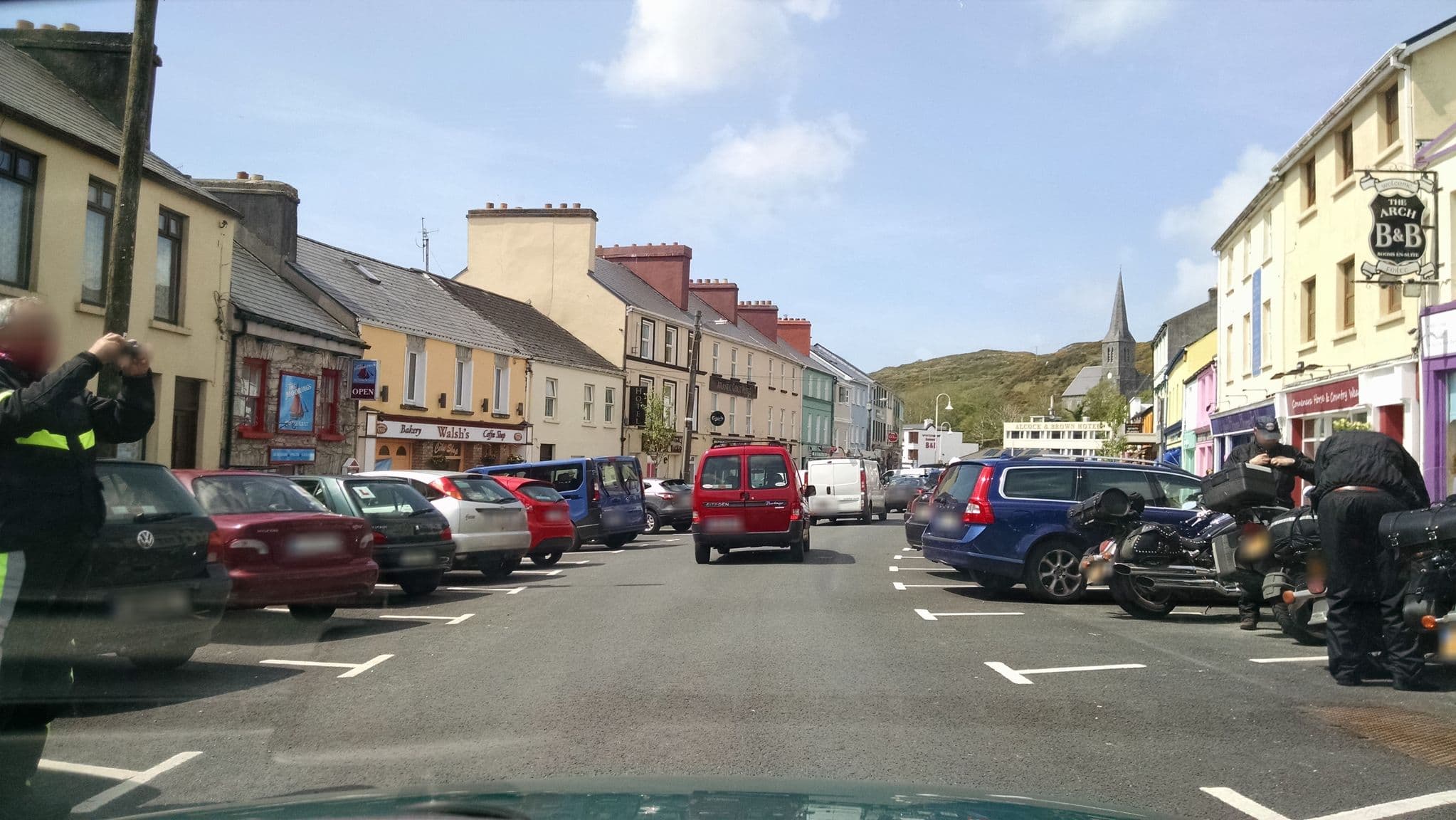 Street view near The Lamplight, Clifden — © stephanep (CC BY-SA · Mapillary)