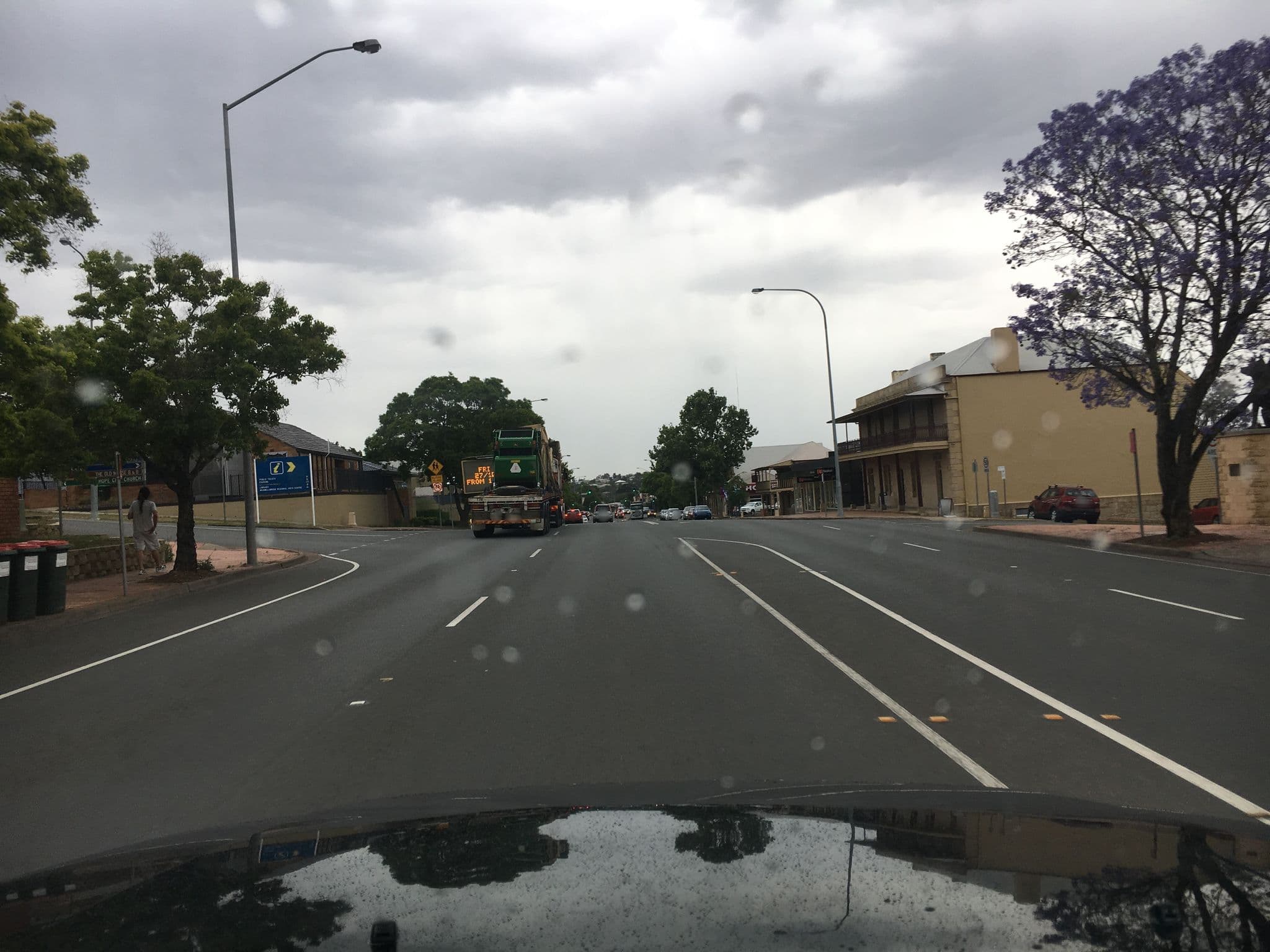 Street view near Centabrook Motel, Muswellbrook — © grahamavard (CC BY-SA · Mapillary)