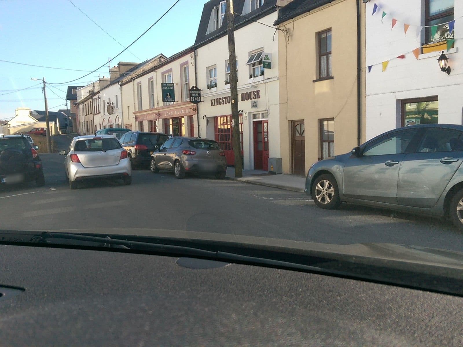 Street view near Waterfall Lodge B&B, Clifden — © dacor (CC BY-SA · Mapillary)