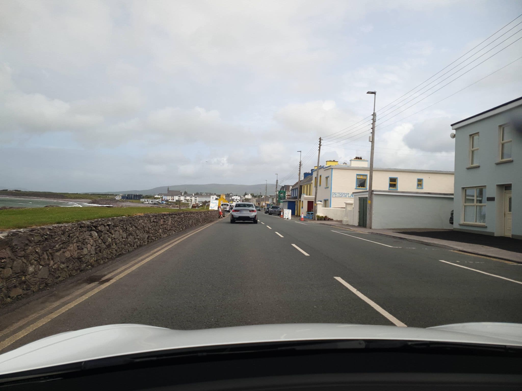 Street view near Clifford‘s Ocean View B&B, Cahersiveen — © yannakis (CC BY-SA · Mapillary)
