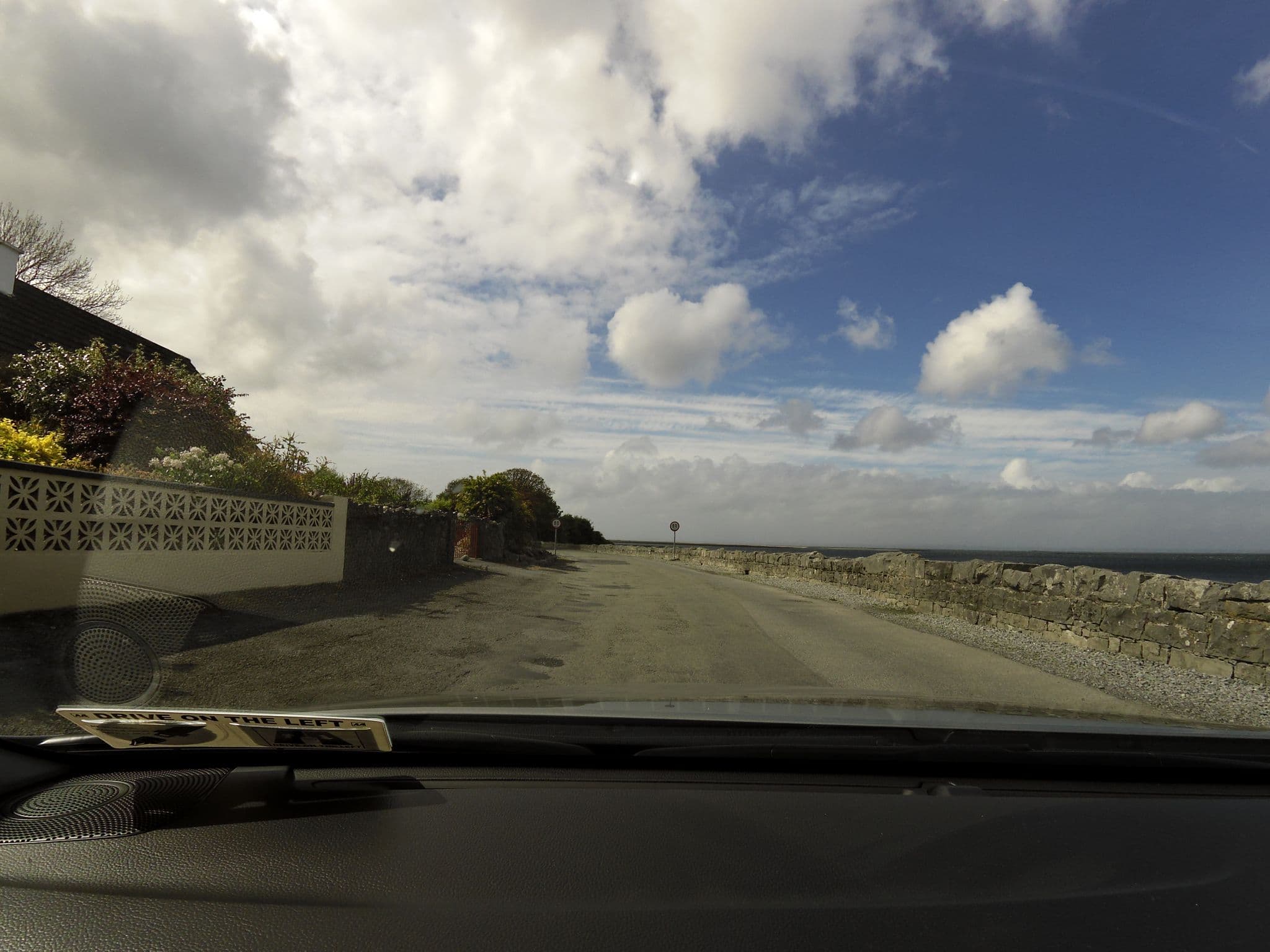 Street view near Oceanville, Bearna — © bitnapper (CC BY-SA · Mapillary)