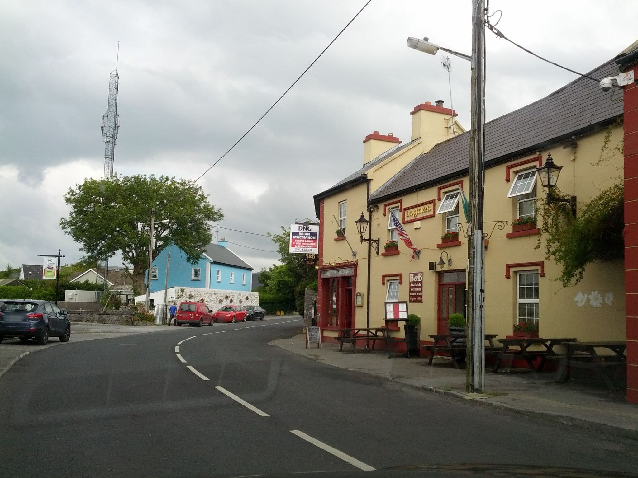 Street view near The Wildflower, Bearna — © dacor (CC BY-SA · Mapillary)