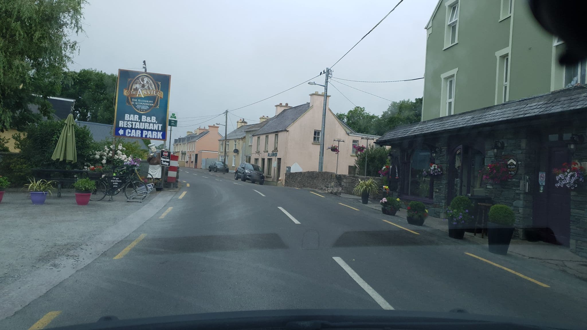 Street view near The Anvil Pub, Killorglin — © paulscott56 (CC BY-SA · Mapillary)