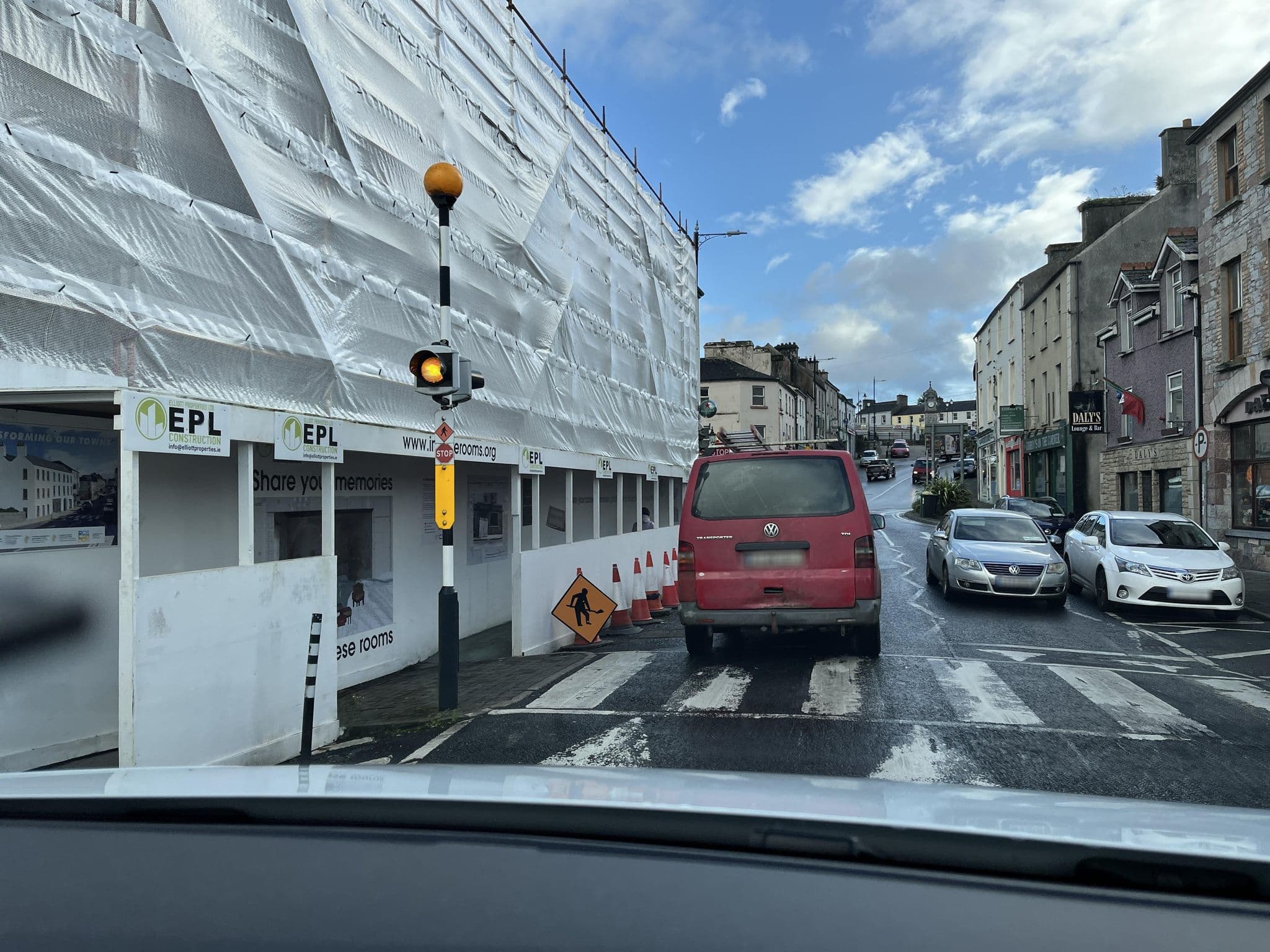 Street view near The Royal Hotel, Boyle — © noelb (CC BY-SA · Mapillary)