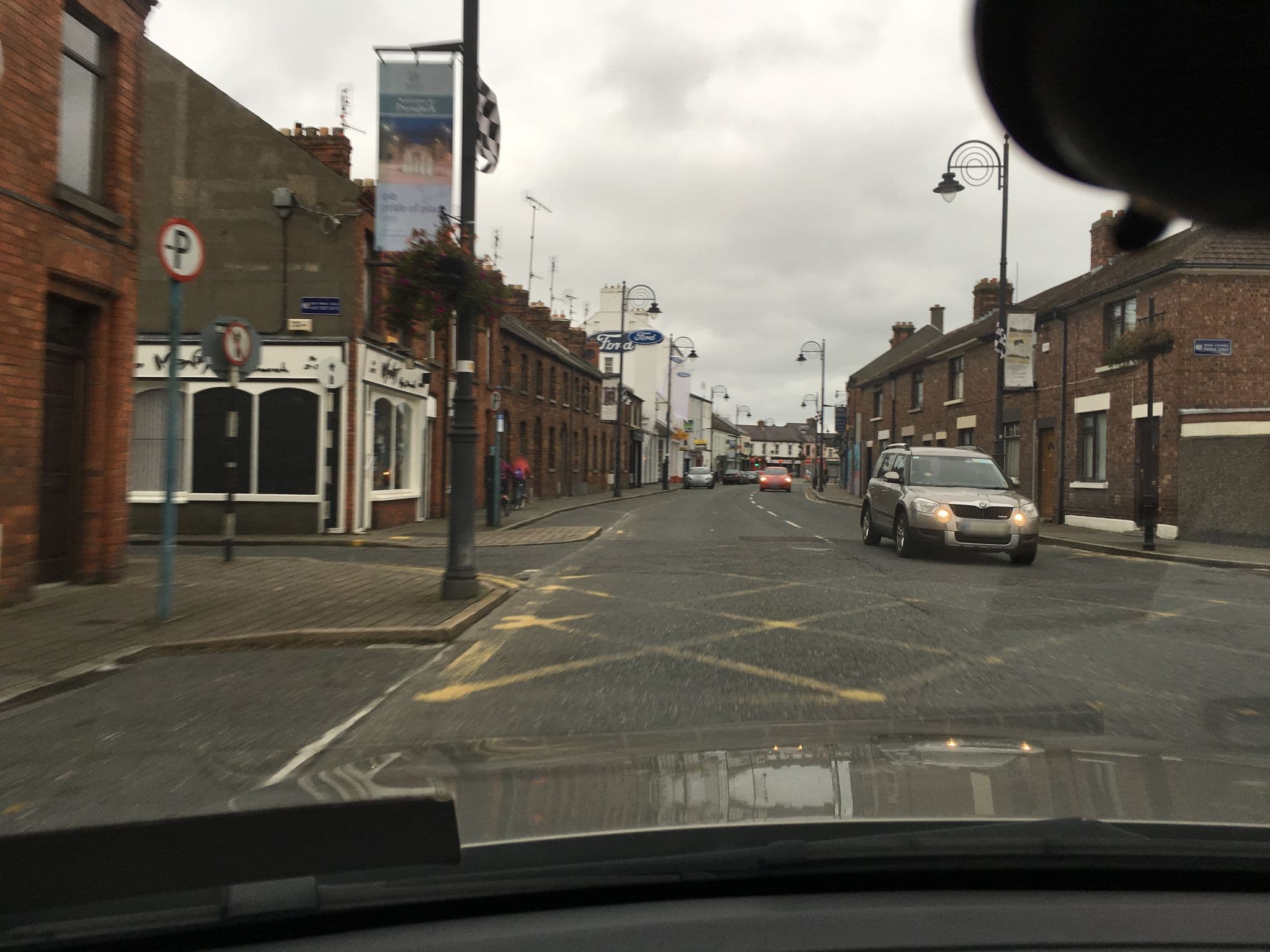 Street view near Oriel House, Dundalk — © mackerski (CC BY-SA · Mapillary)