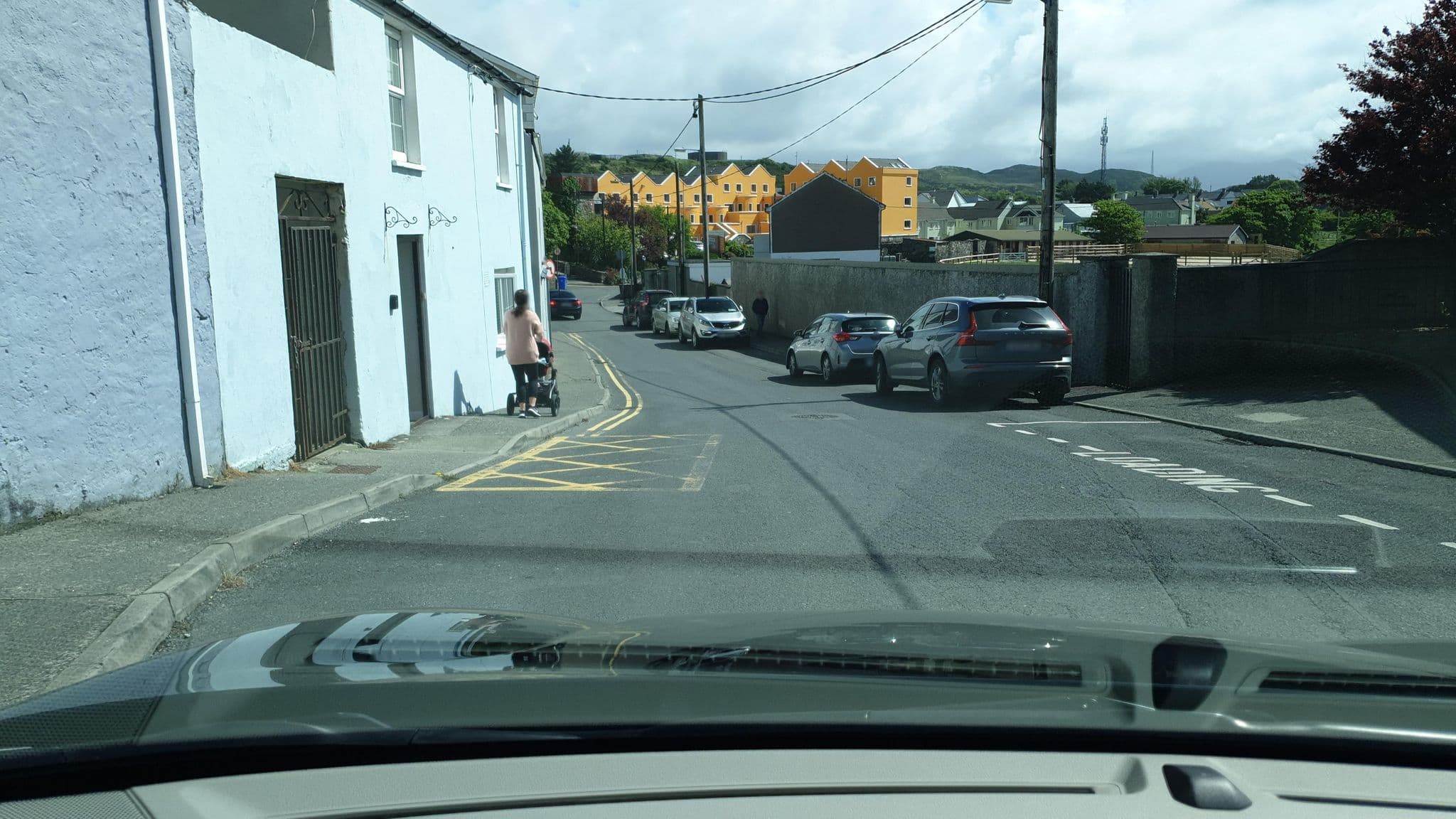 Street view near Errismor, Clifden — © yannakis (CC BY-SA · Mapillary)