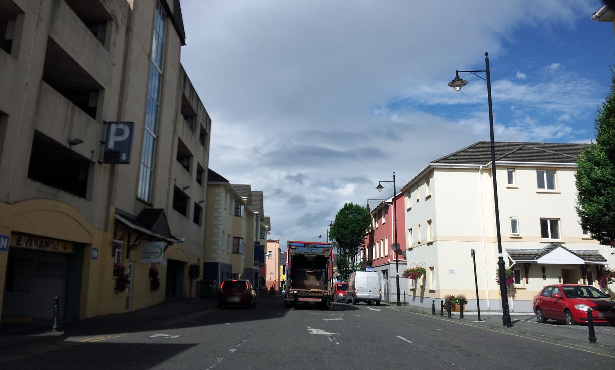 Street view near Tralee apartment, Tralee — © fdmap (CC BY-SA · Mapillary)