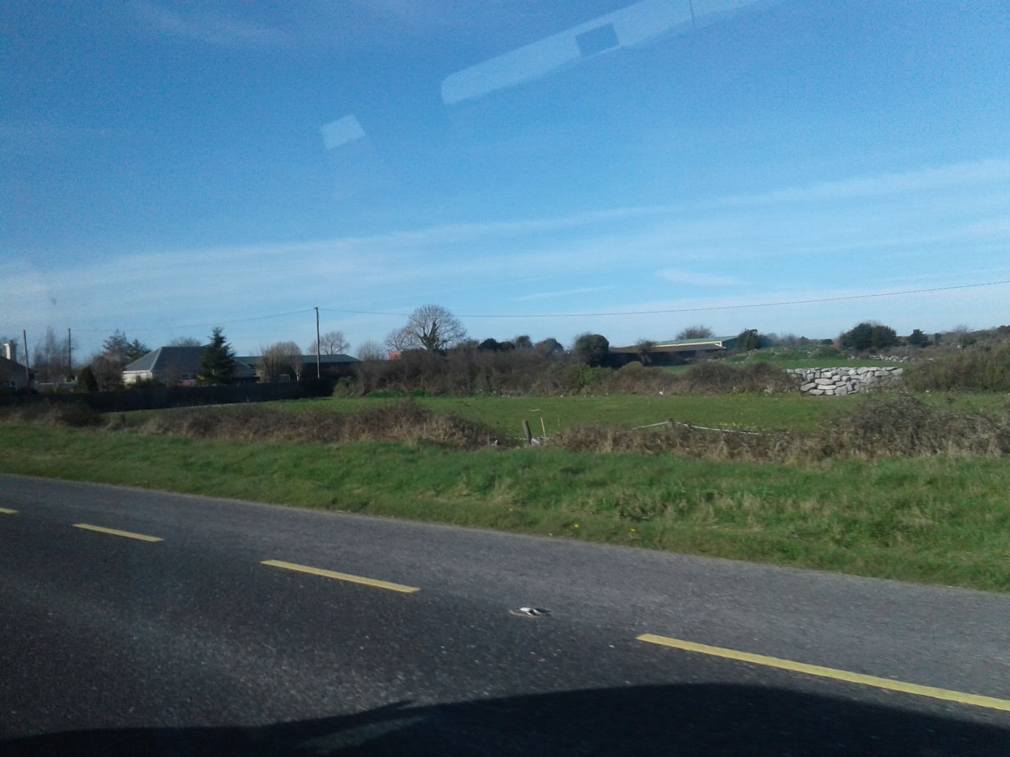 Street view near Tonroe Cottage, Gort — © tshedy (CC BY-SA · Mapillary)