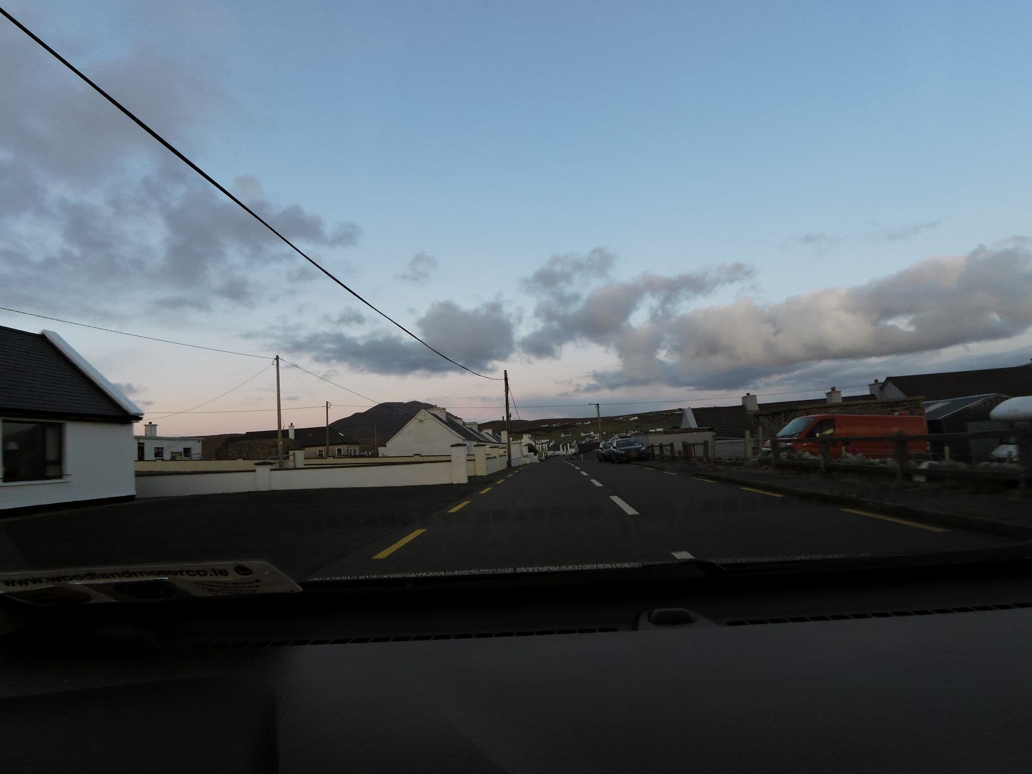 Street view near Teach Cruachan B&B, Belmullet — © dacor (CC BY-SA · Mapillary)