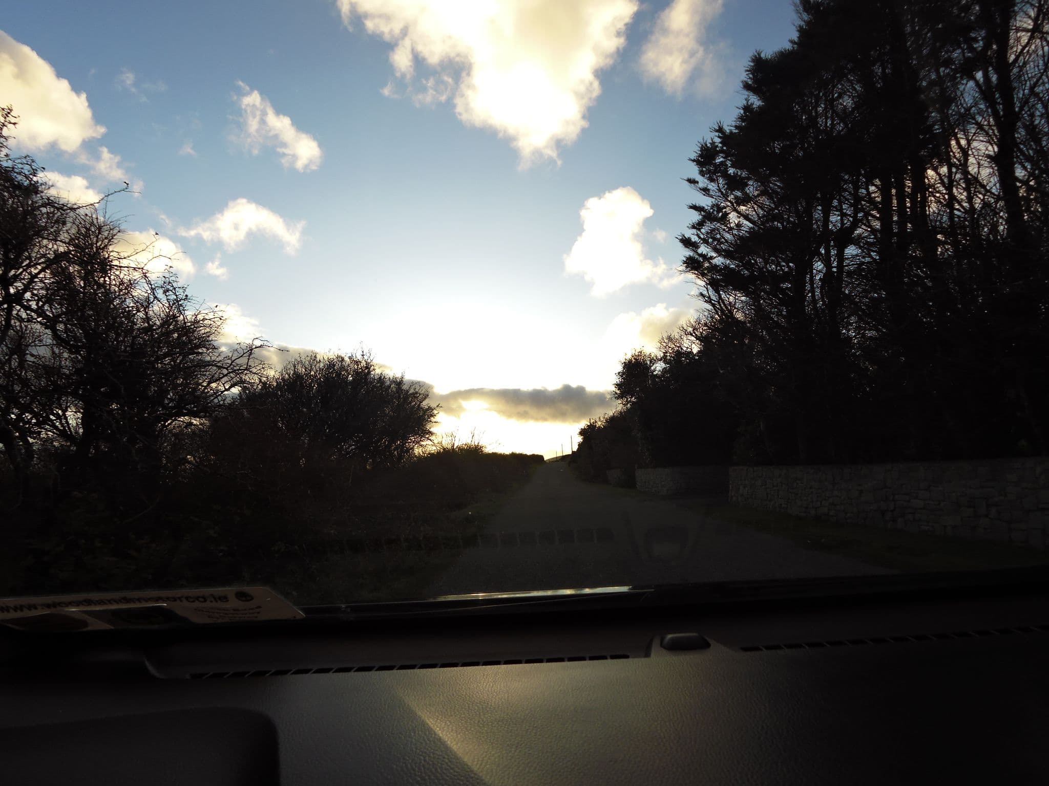Street view near Slievemore House, Belmullet — © dacor (CC BY-SA · Mapillary)