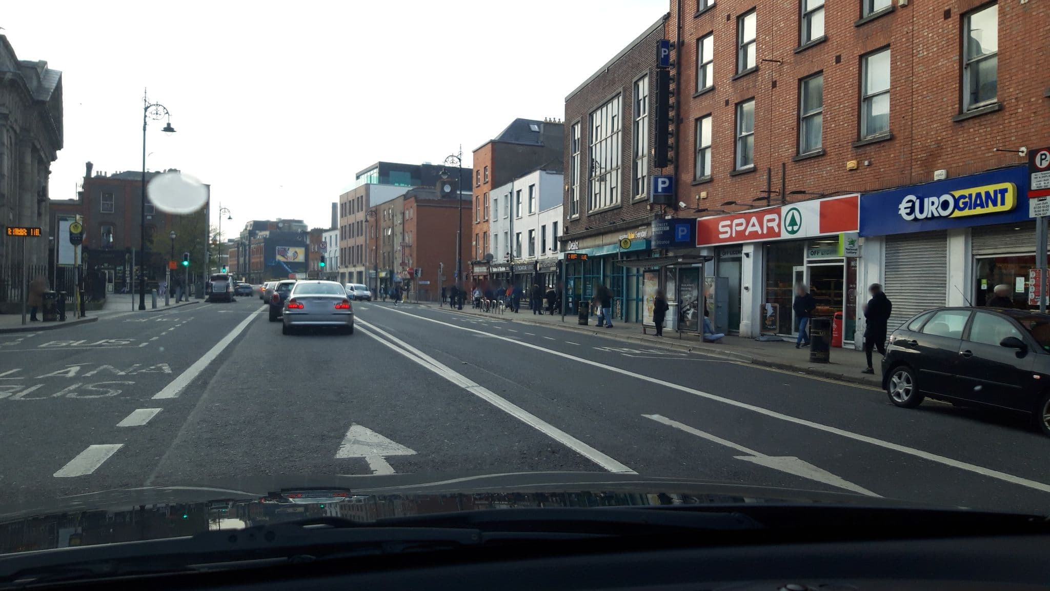 Street view near Highlight Thomas Street, Rialto — © debigc (CC BY-SA · Mapillary)