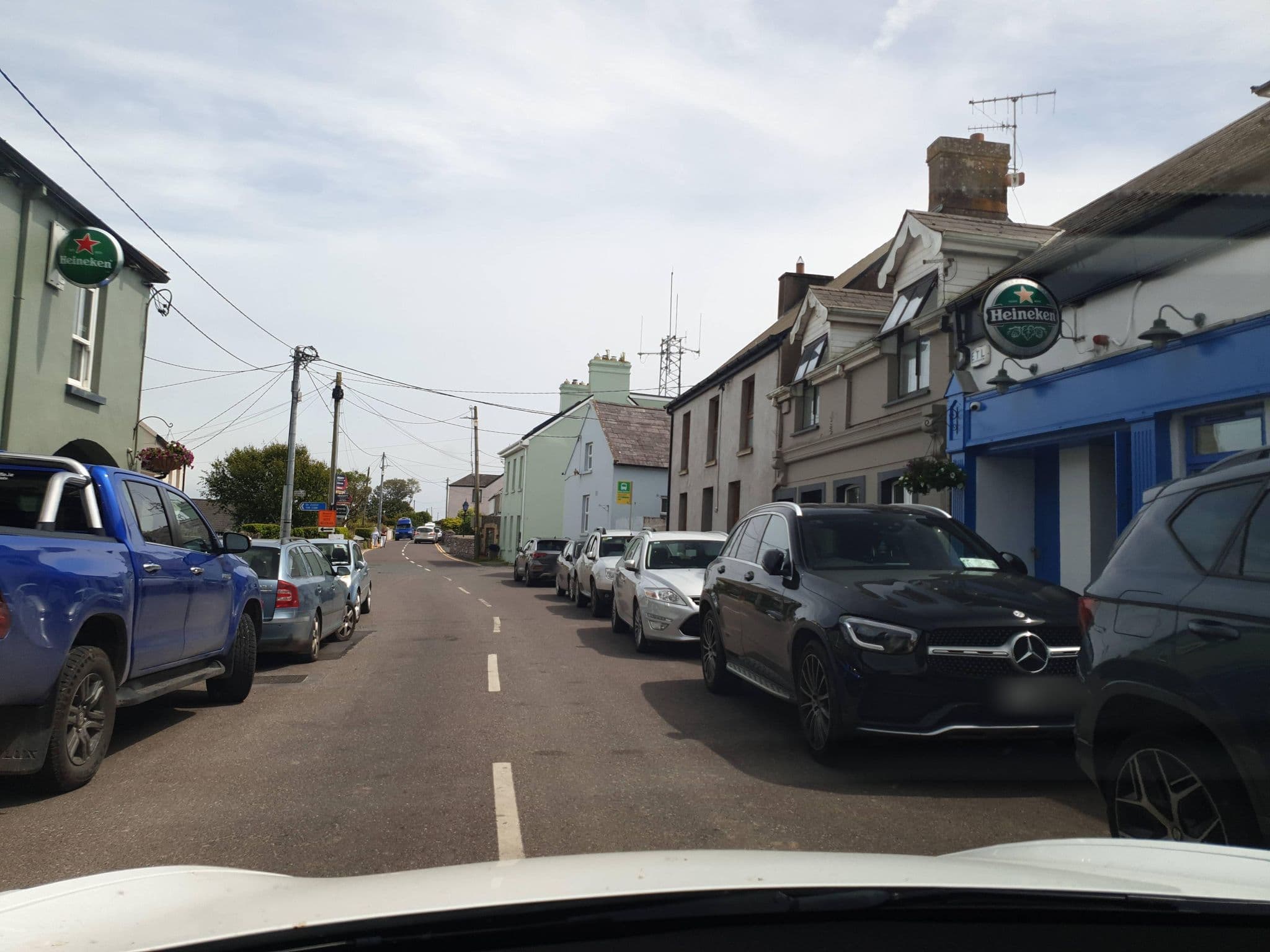 Street view near The Schooner Tavern, Cloyne — © yannakis (CC BY-SA · Mapillary)