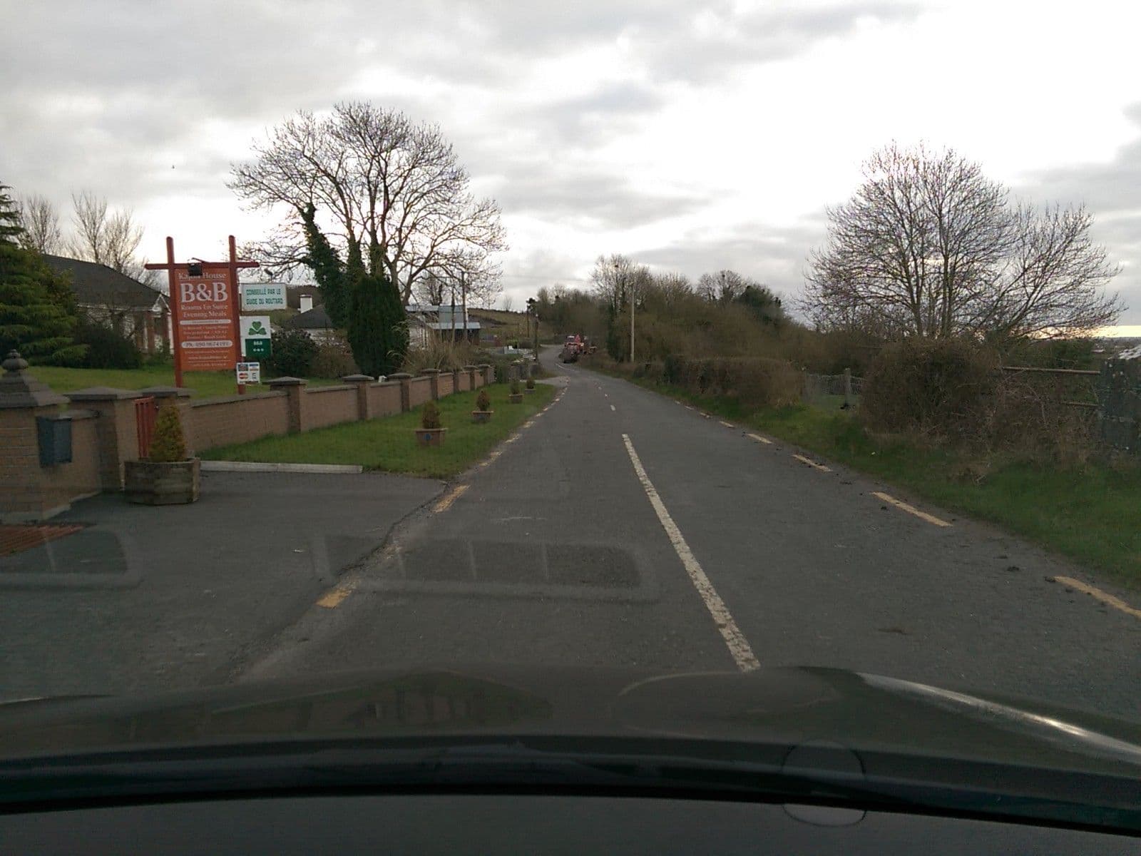 Street view near Mahon House, Ferbane — © dacor (CC BY-SA · Mapillary)