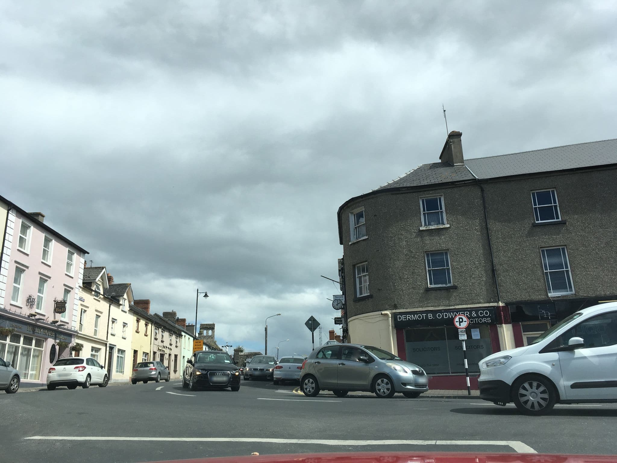 Street view near Tinsley House, Cahir — © southglos (CC BY-SA · Mapillary)