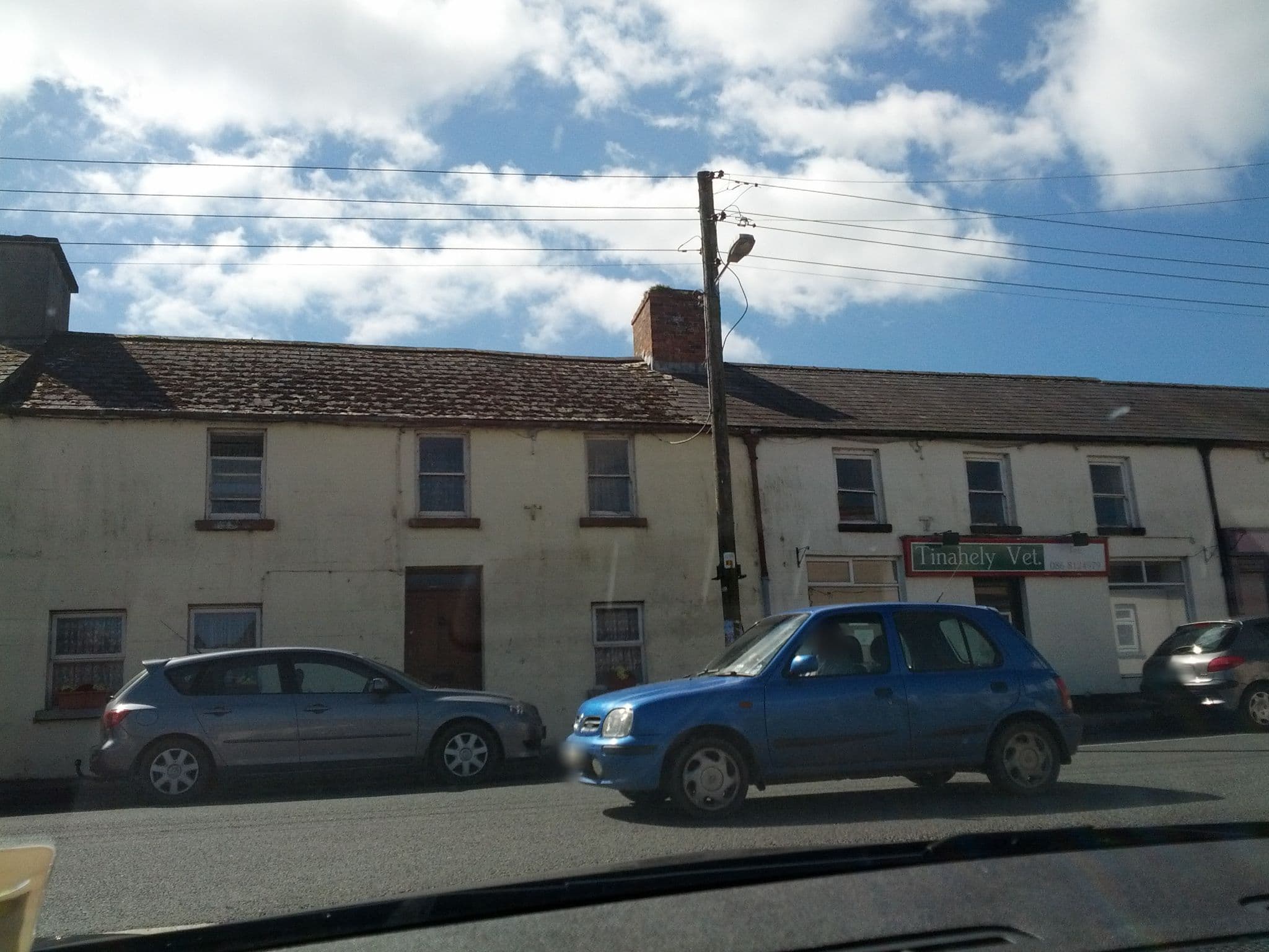Street view near Madelines Accommodation, Carnew — © dacor (CC BY-SA · Mapillary)