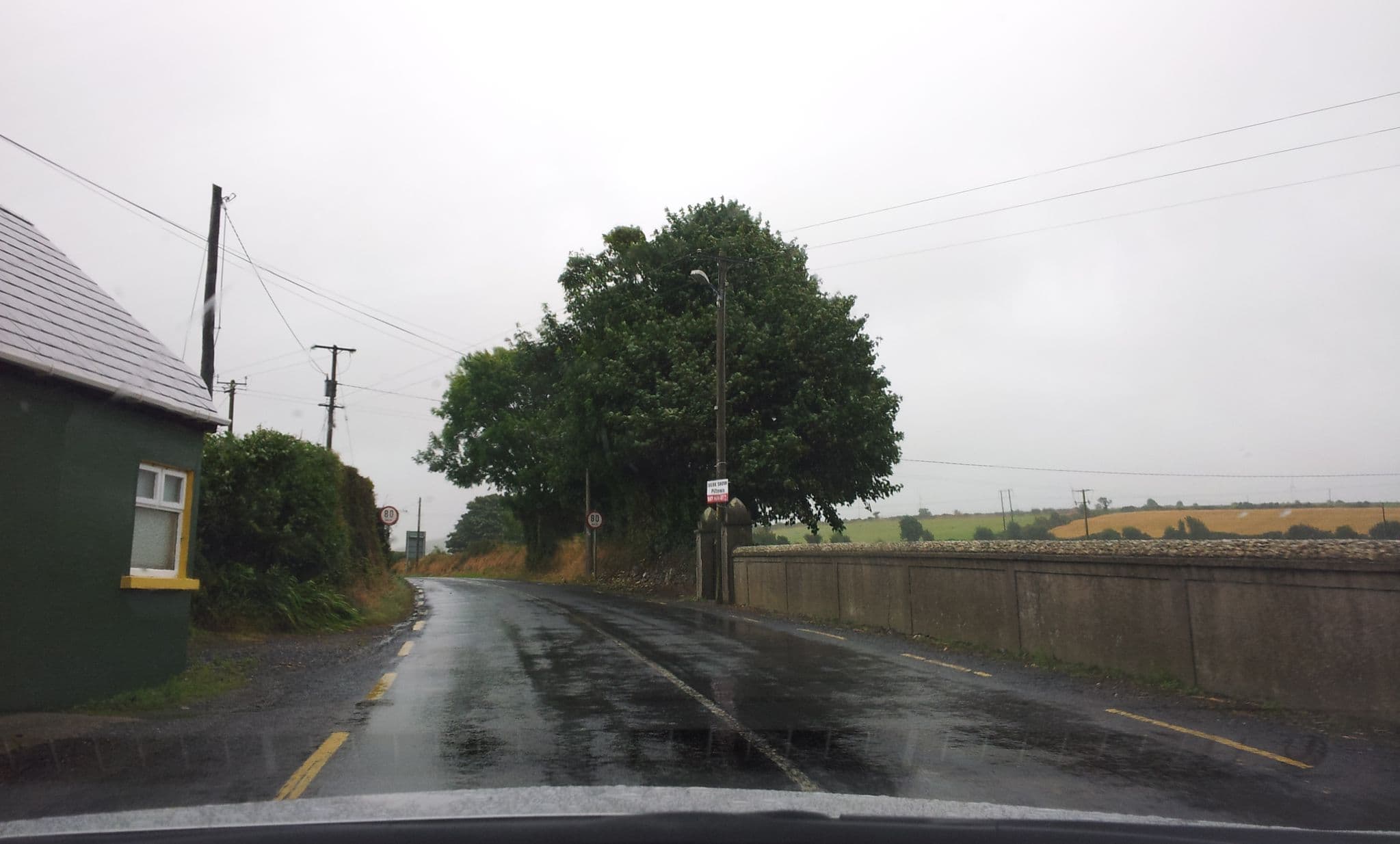 Street view near Camán Inn, New Ross — © fdmap (CC BY-SA · Mapillary)