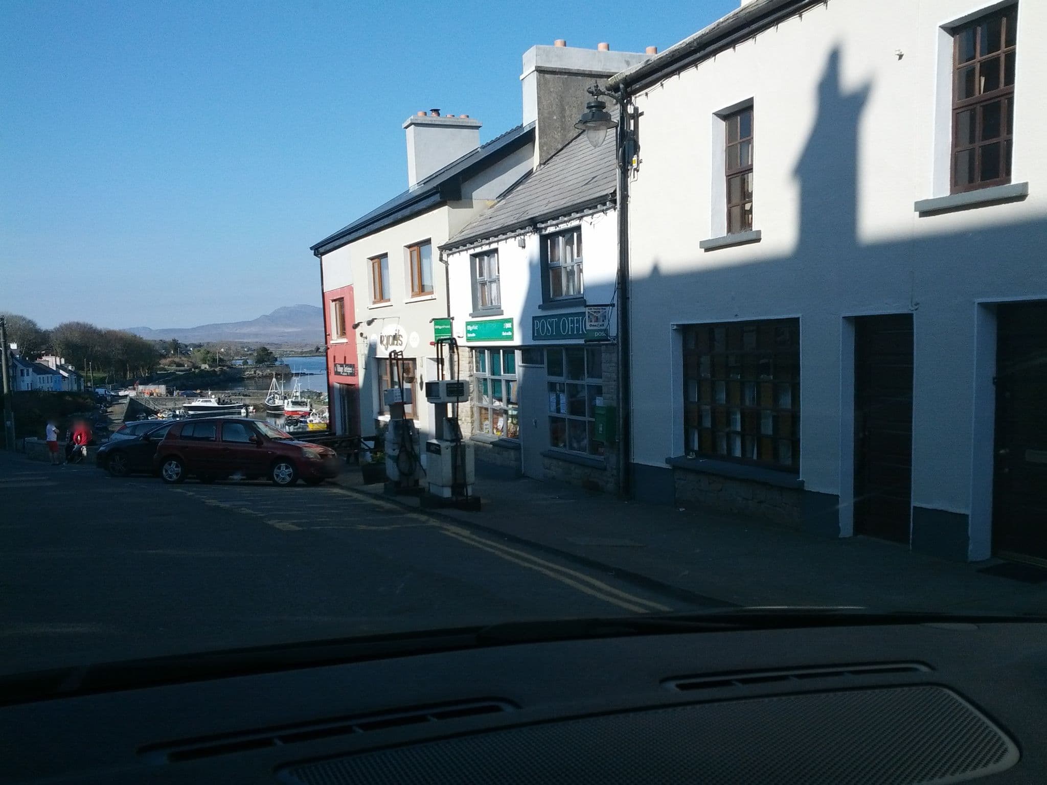 Street view near Within the Village, Clifden — © dacor (CC BY-SA · Mapillary)
