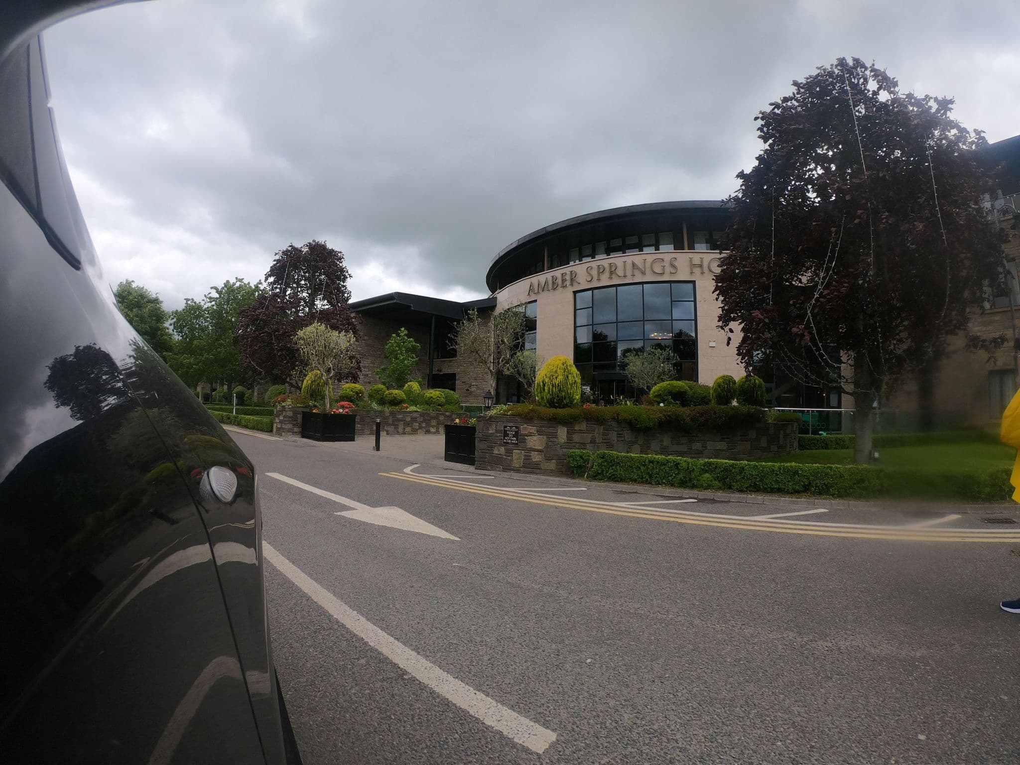 Street view near Amber Springs Hotel, Gorey — © debigc (CC BY-SA · Mapillary)