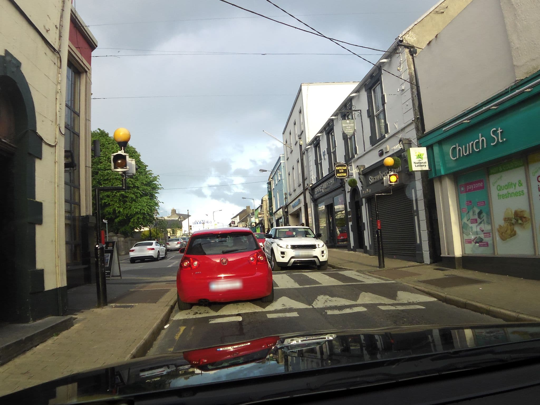 Street view near Prince Of Wales, Athlone — © debigc (CC BY-SA · Mapillary)