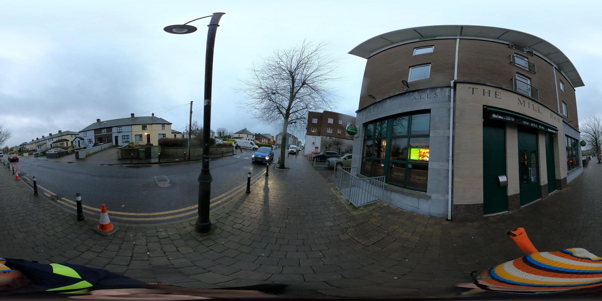 Street view near Riverside Hotel, Sligo — © annekaro (CC BY-SA · Mapillary)