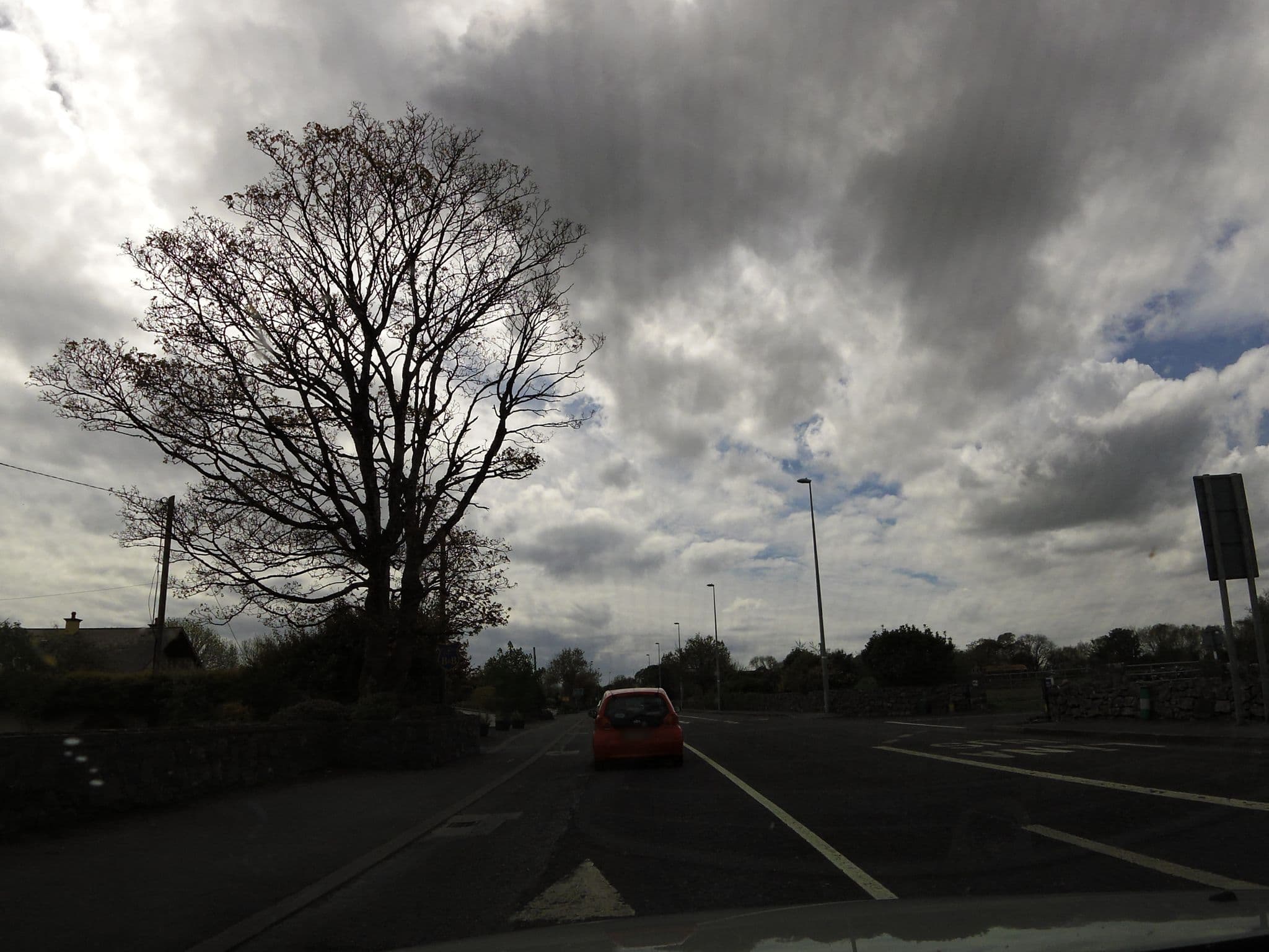 Street view near Sycamore House B&B, Claregalway — © dacor (CC BY-SA · Mapillary)