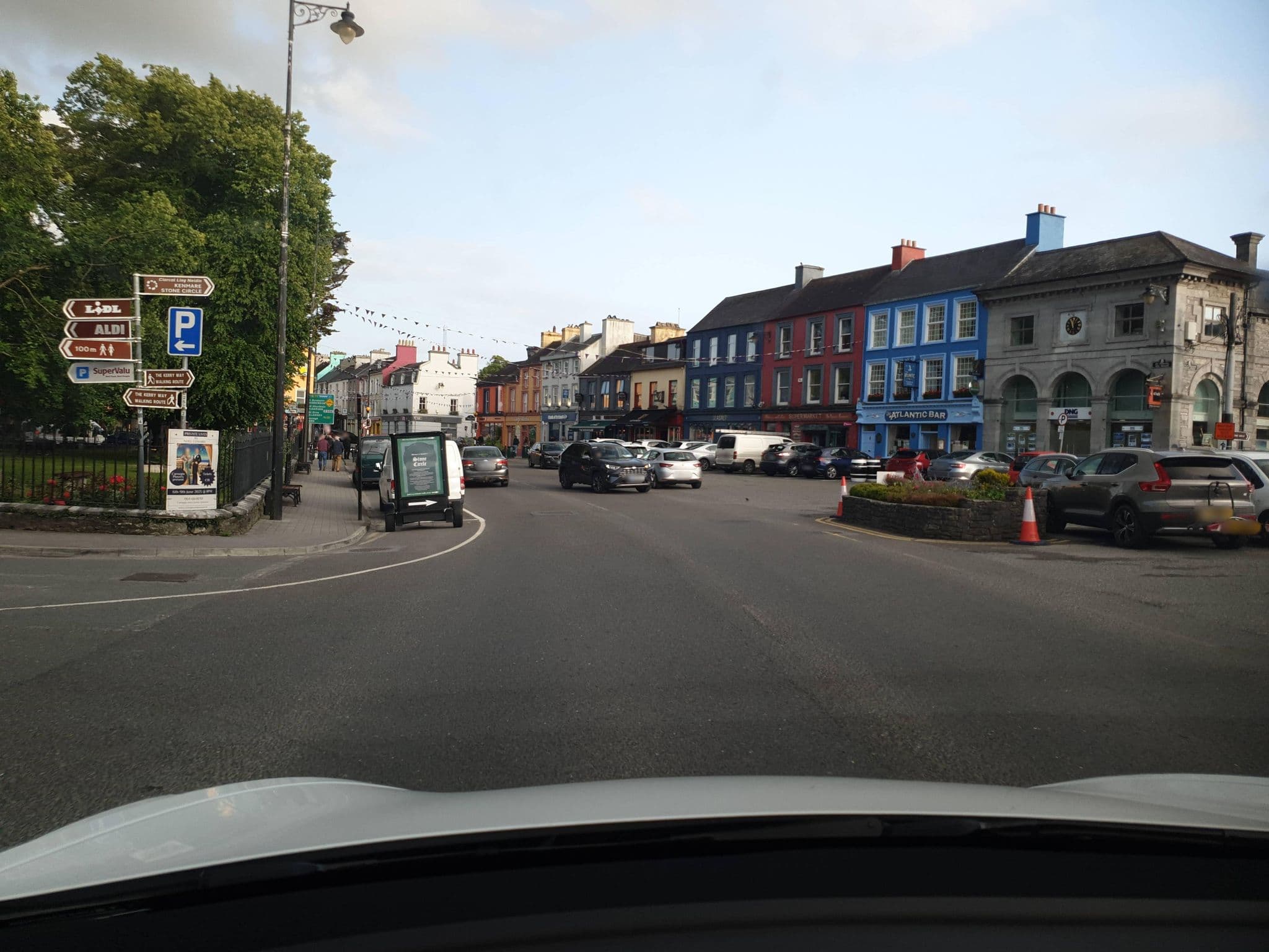 Street view near Keal Na Gower, Kenmare — © yannakis (CC BY-SA · Mapillary)