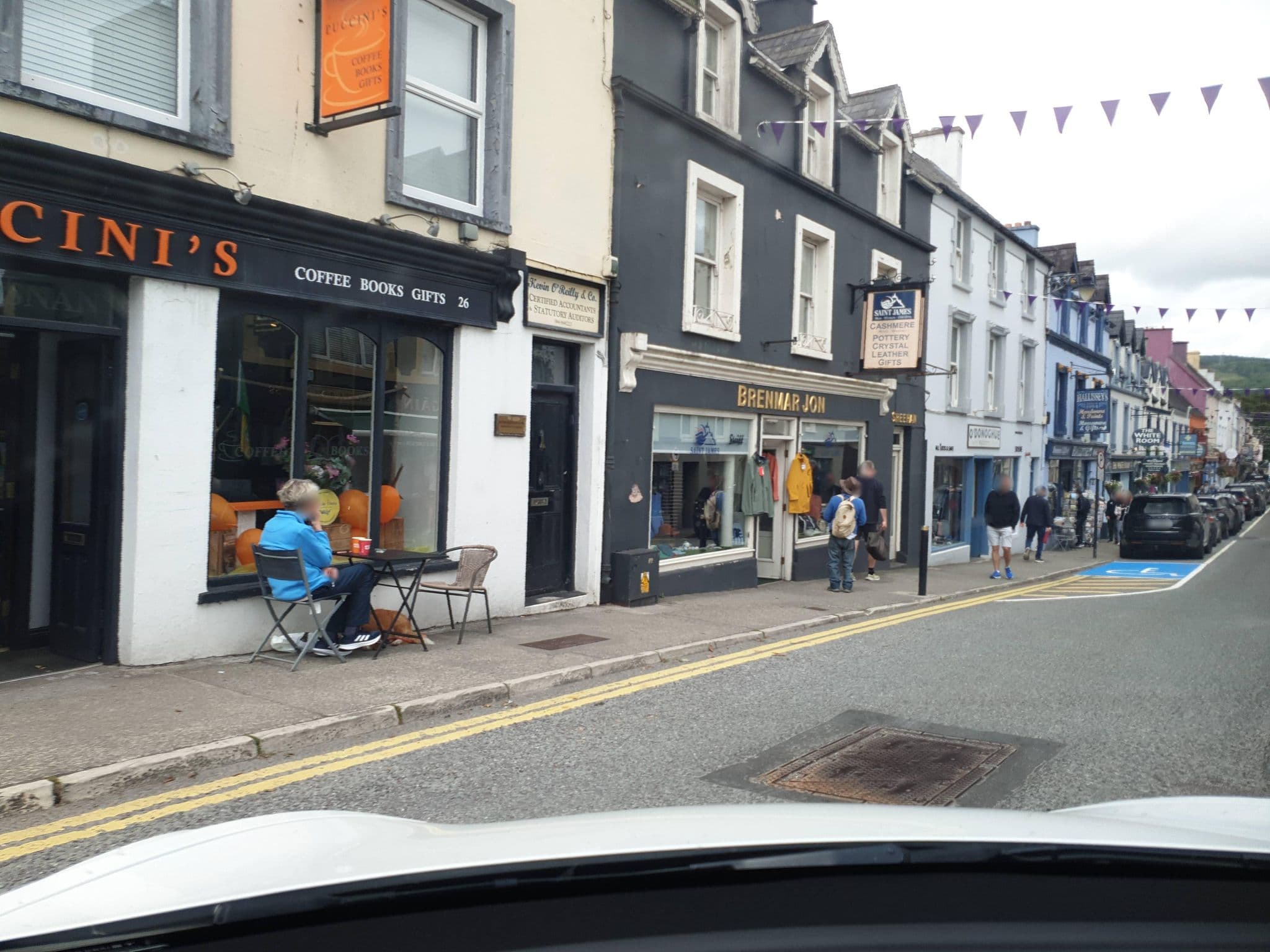 Street view near Fáilte Hostel Kenmare, Kenmare — © yannakis (CC BY-SA · Mapillary)
