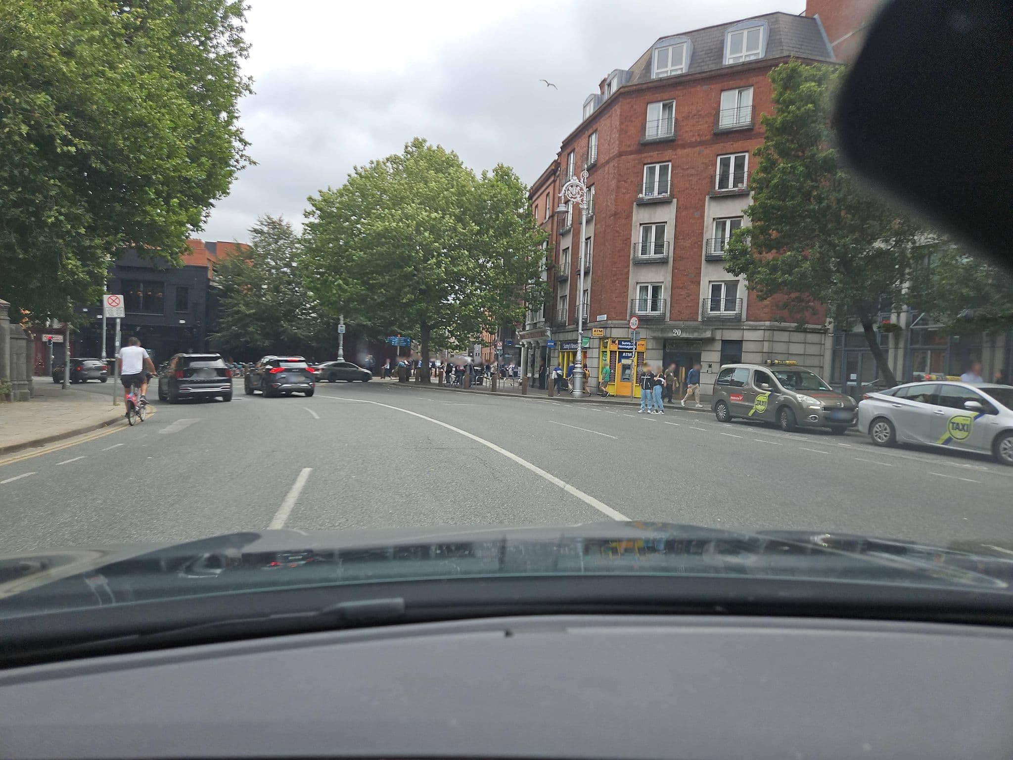 Street view near Leonardo Hotel Dublin Christchurch, Dublin — © toho (CC BY-SA · Mapillary)