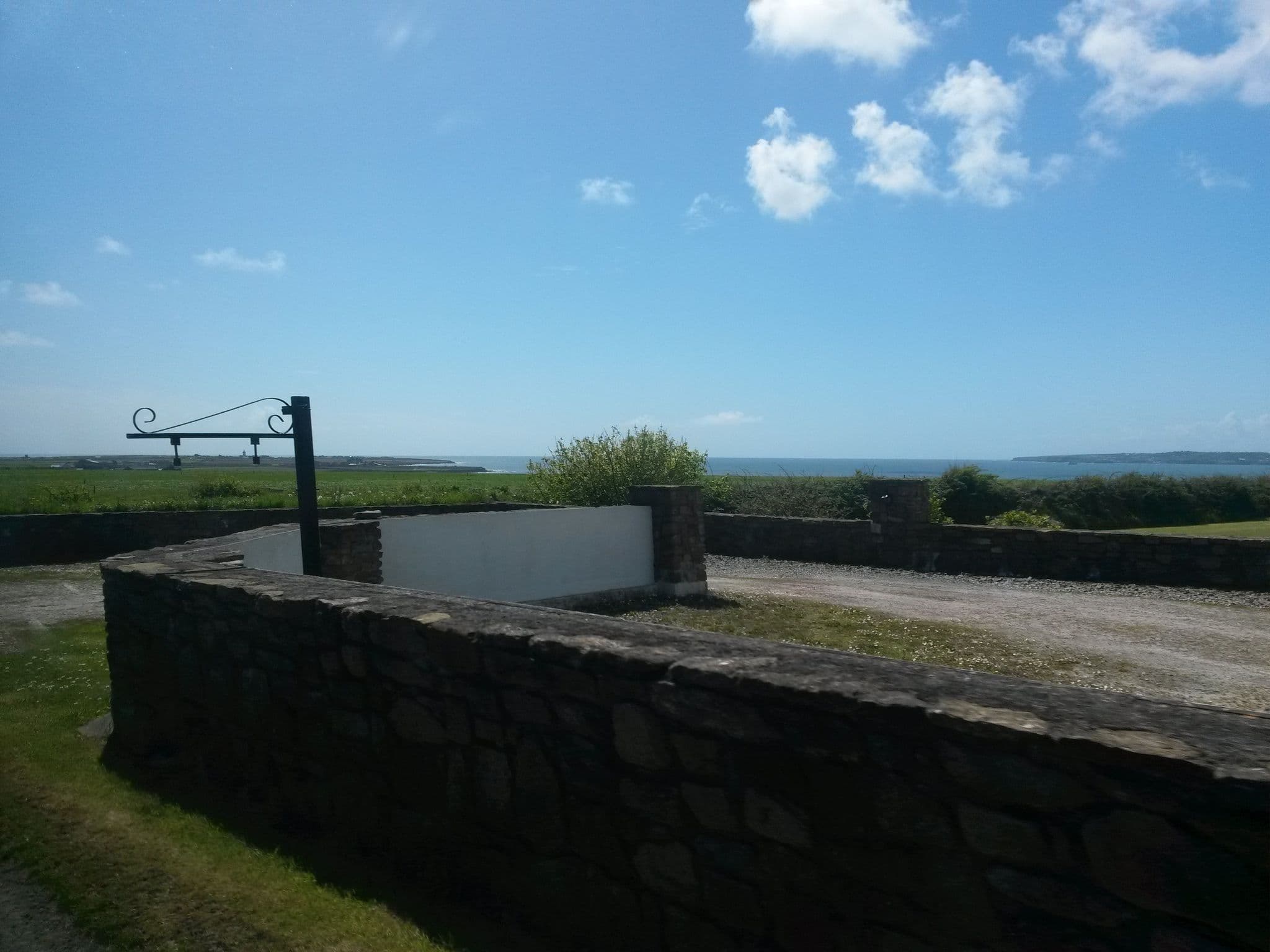 Street view near Harrylock Cottage B&B, Dunmore East — © tshedy (CC BY-SA · Mapillary)