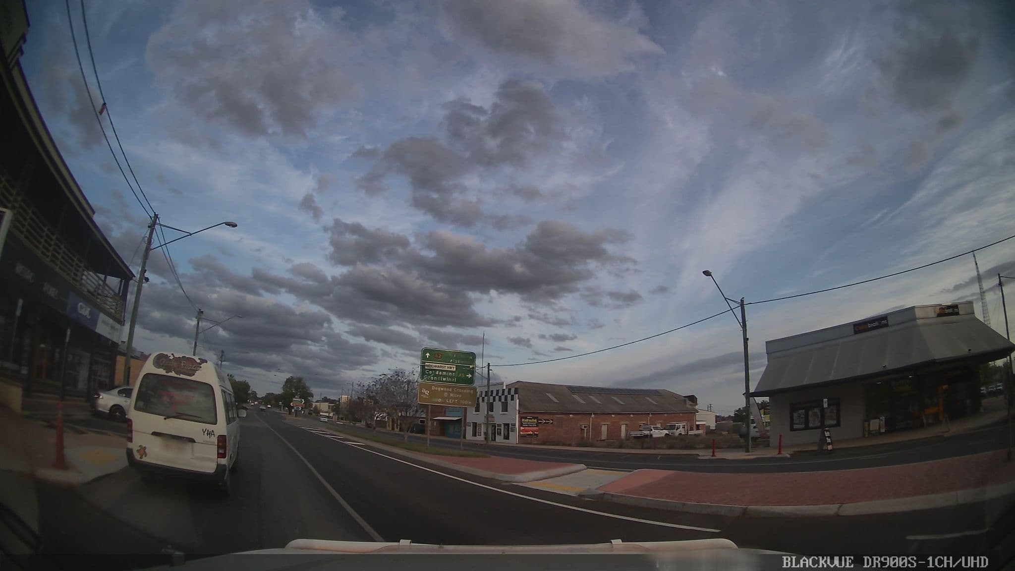 Street view near Hotel Australia, Miles — © jthnz (CC BY-SA · Mapillary)