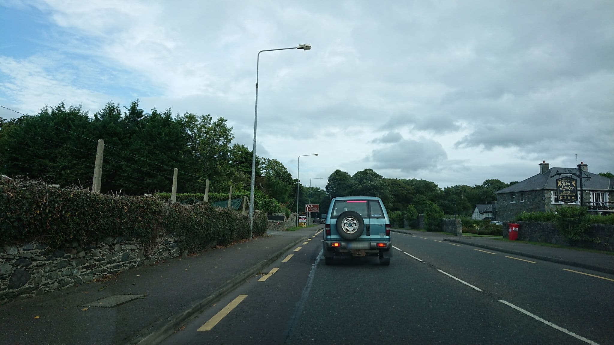 Street view near Sika Lodge, Killarney