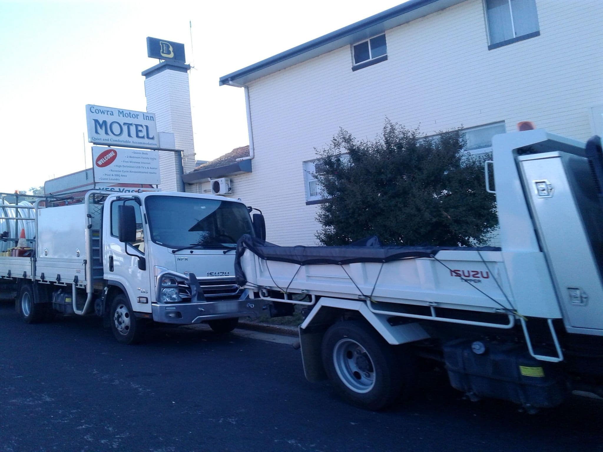 Street view near Cowra Motor Inn, Cowra — © bob3bob3 (CC BY-SA · Mapillary)