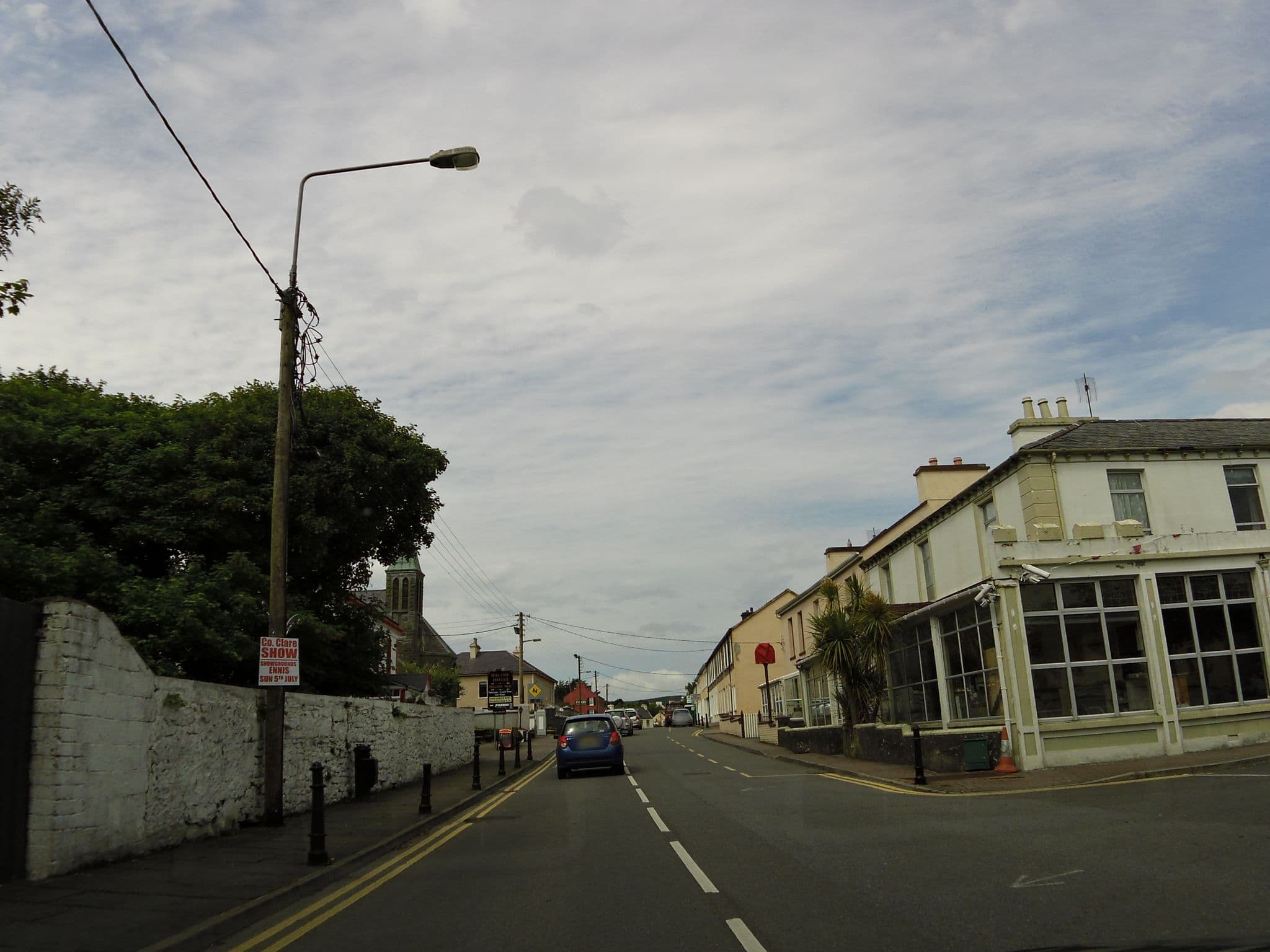 Street view near Banner County Lodge, Ennistimon — © dacor (CC BY-SA · Mapillary)