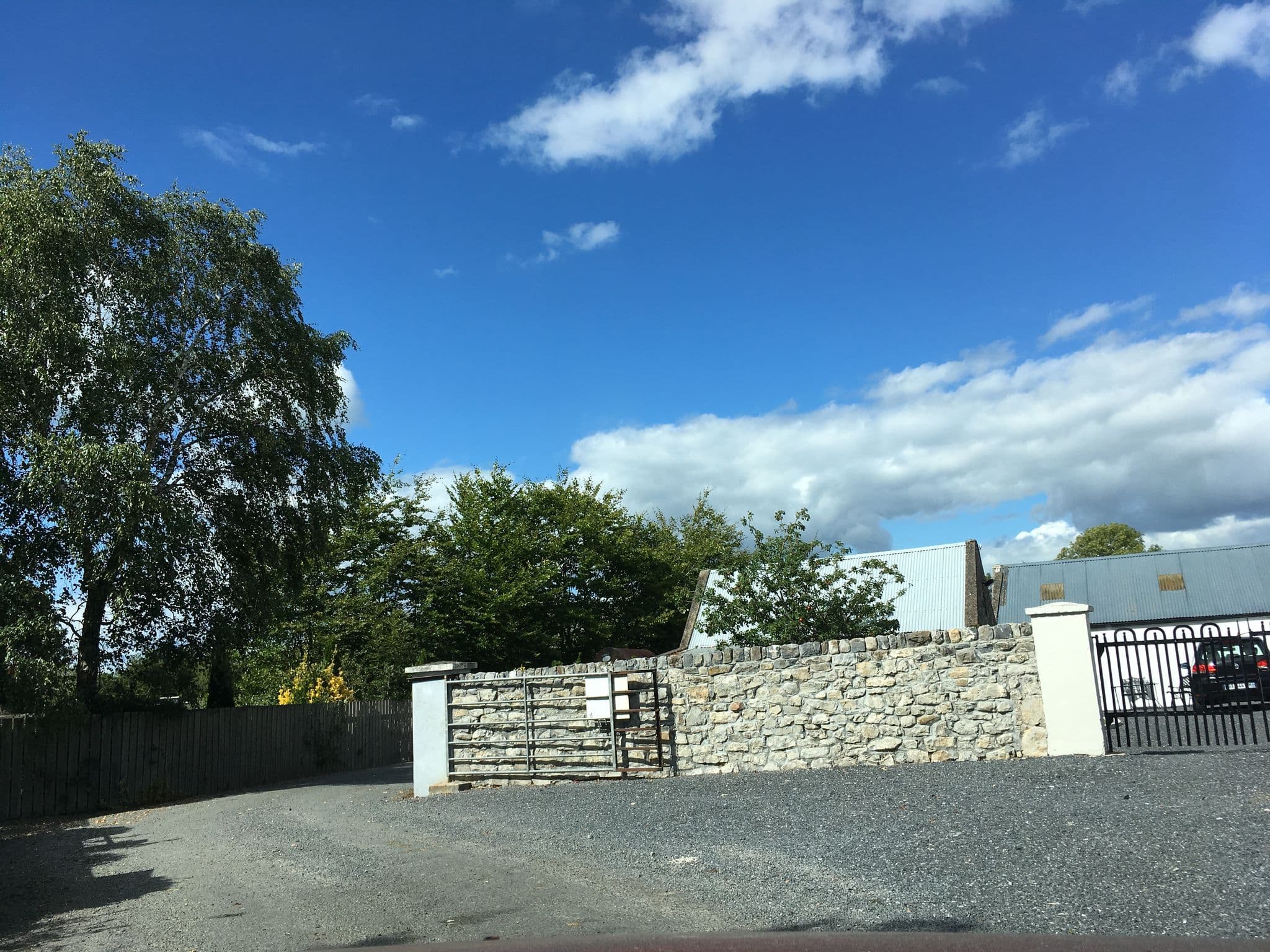 Street view near The Farmhouse, Cashel — © southglos (CC BY-SA · Mapillary)