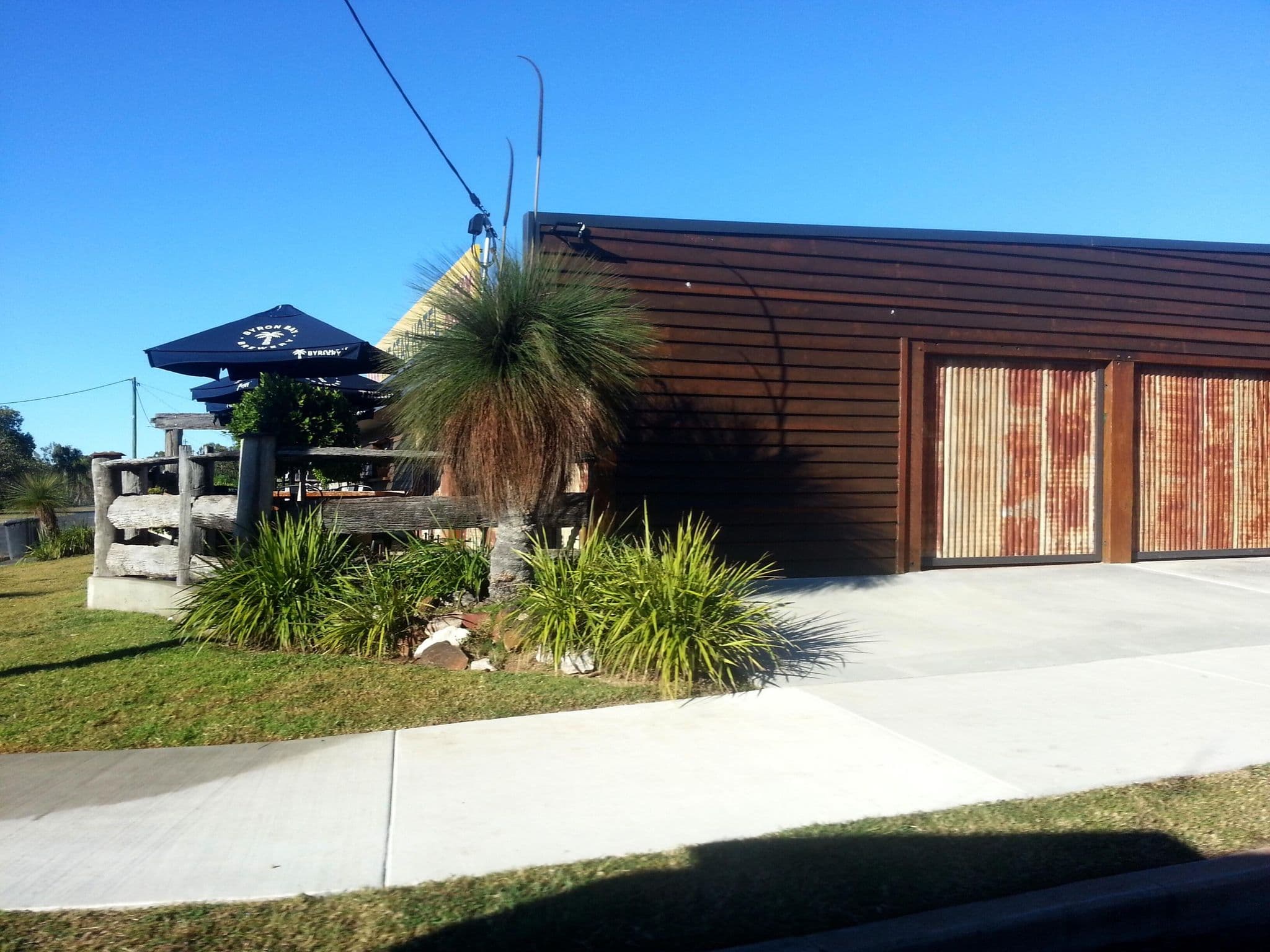 Street view near The Star Hotel, Mundubbera — © bob3bob3 (CC BY-SA · Mapillary)