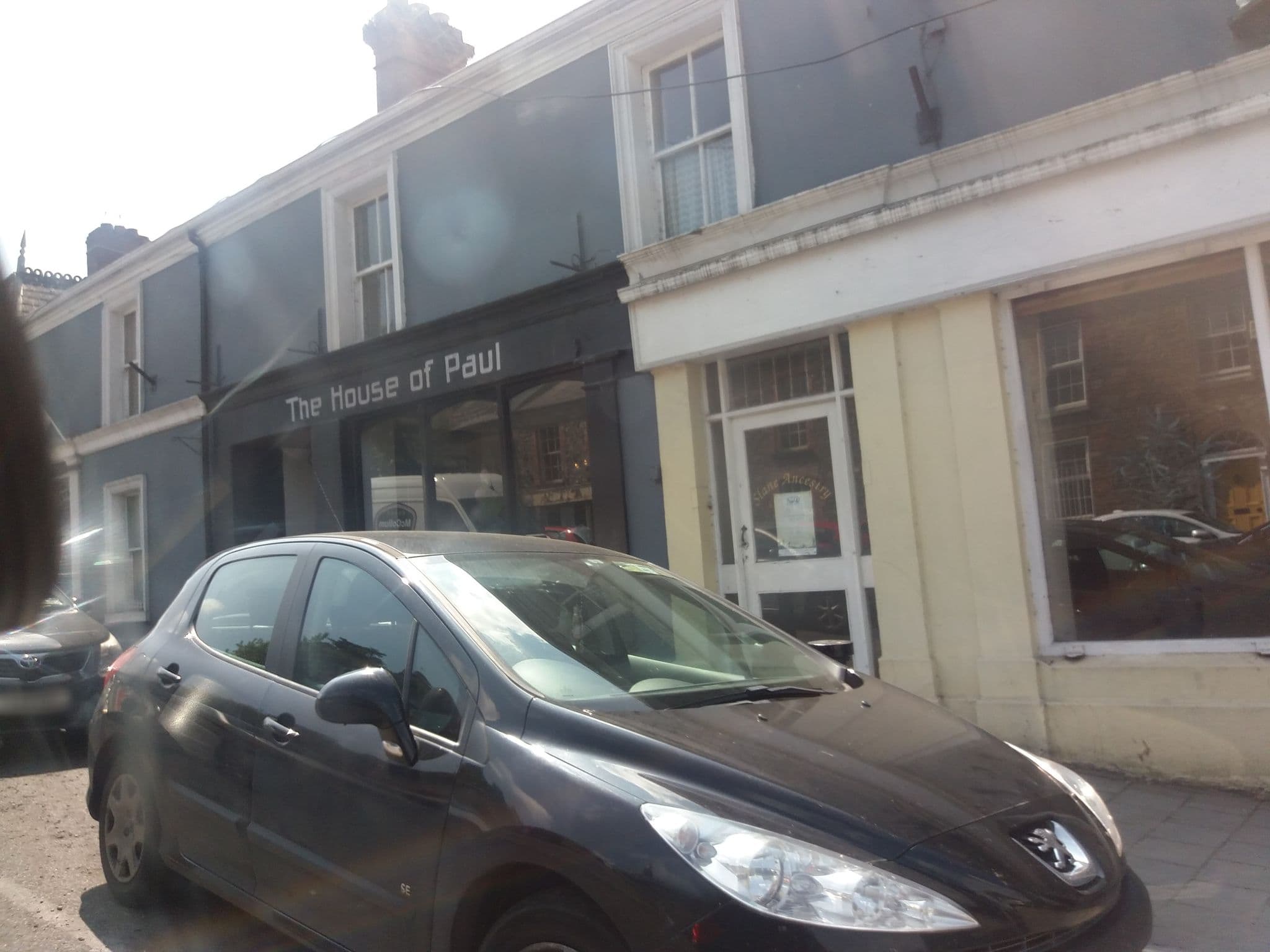 Street view near Conyngham Arms Hotel, Slane — © tshedy (CC BY-SA · Mapillary)