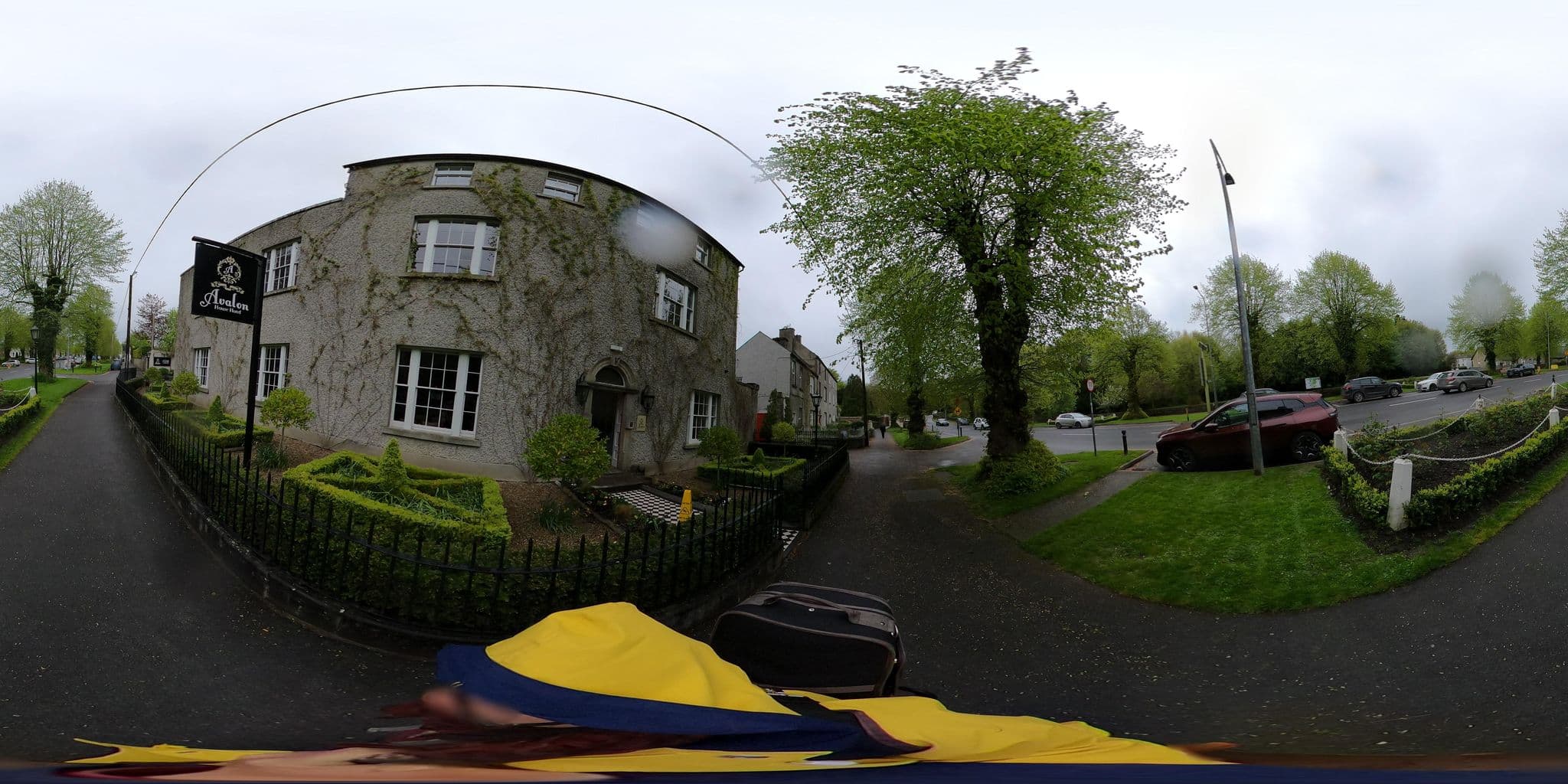 Street view near Avalon Inn, Castlecomer — © annekaro (CC BY-SA · Mapillary)