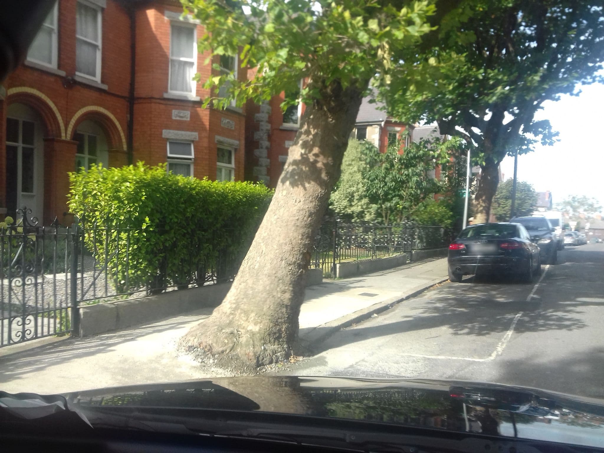 Street view near Egan's Guesthouse, Drumcondra — © debigc (CC BY-SA · Mapillary)
