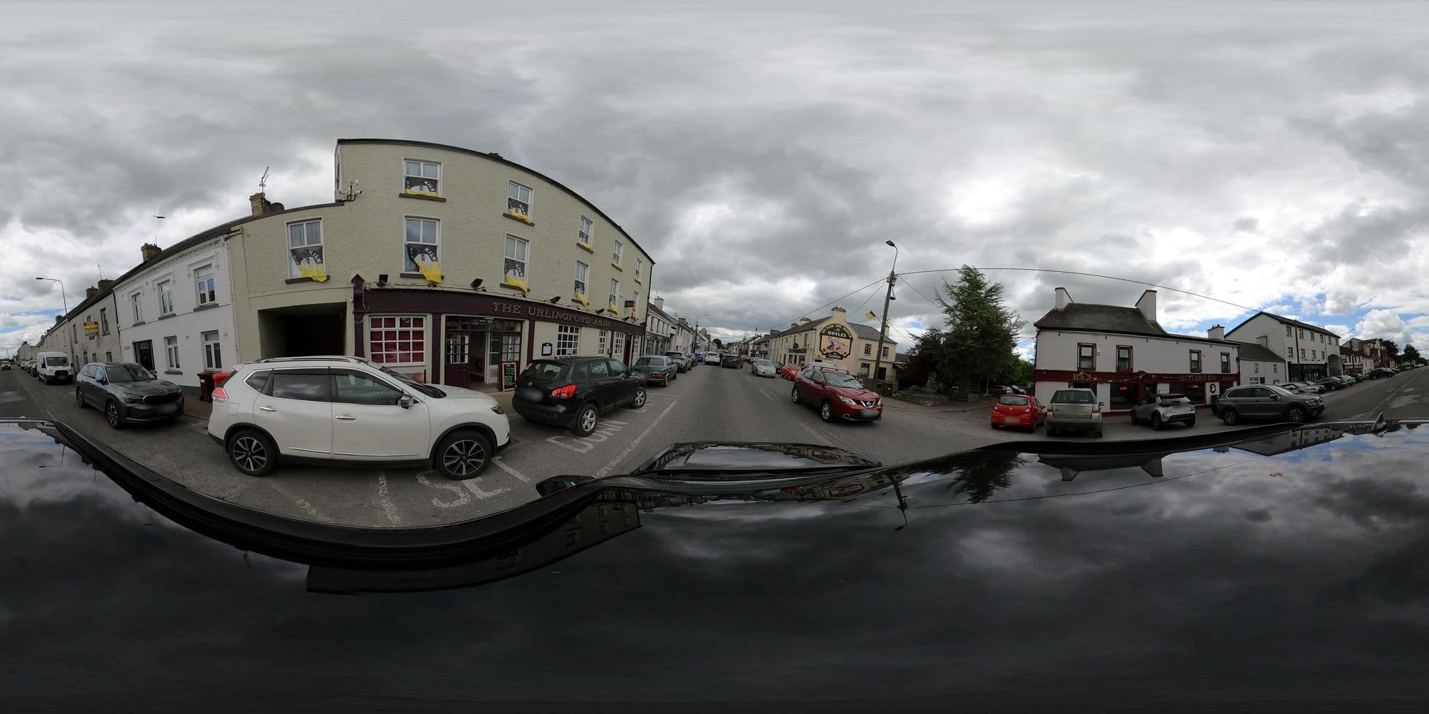 Street view near Urlingford Arms, Urlingford — © annekaro (CC BY-SA · Mapillary)