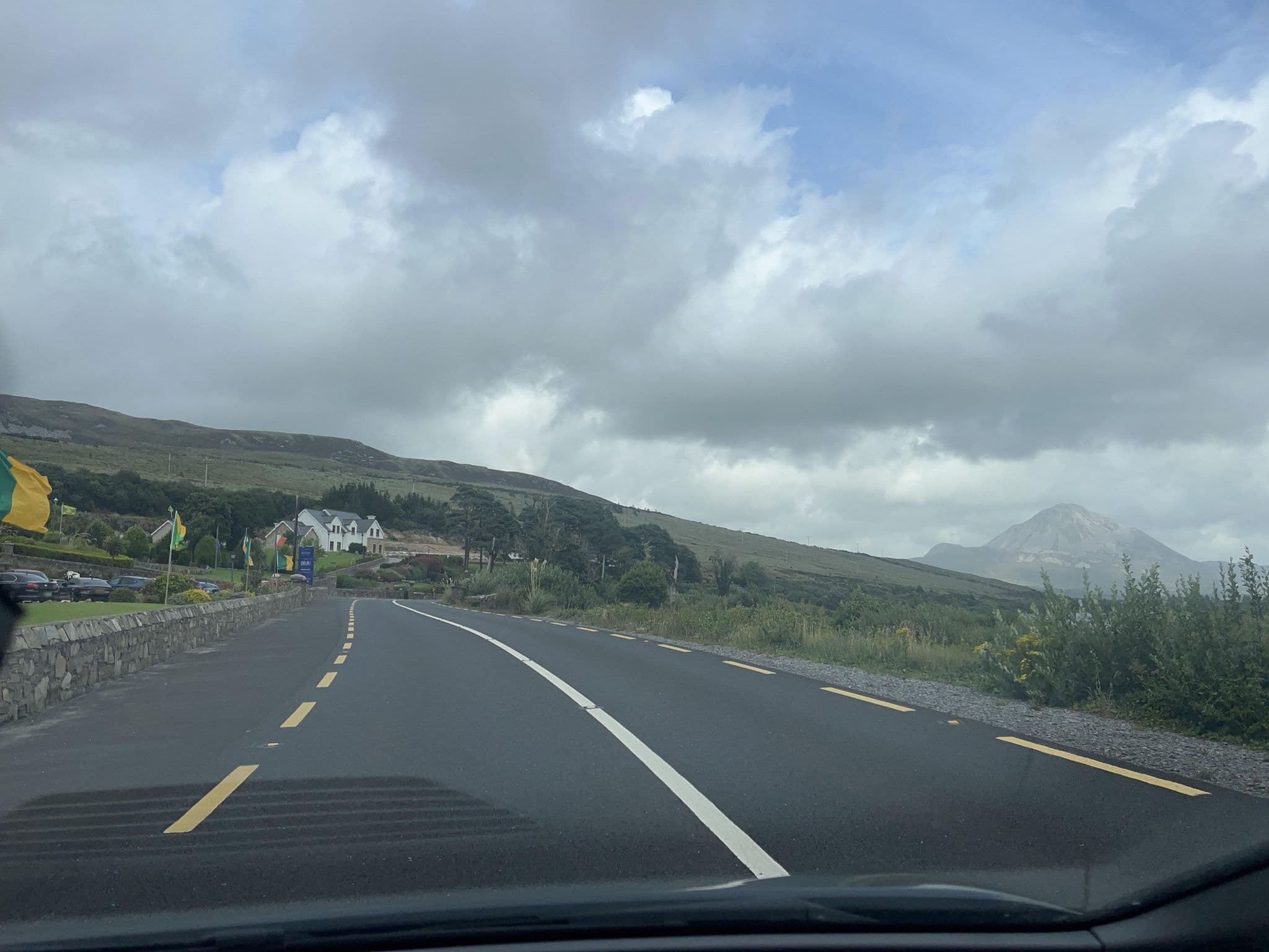 Street view near An Chuirt, Gweedore — © noelb (CC BY-SA · Mapillary)