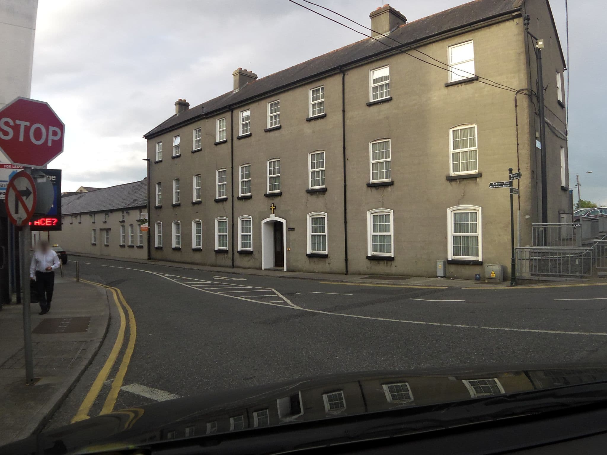Street view near Sheraton Athlone, Athlone — © debigc (CC BY-SA · Mapillary)