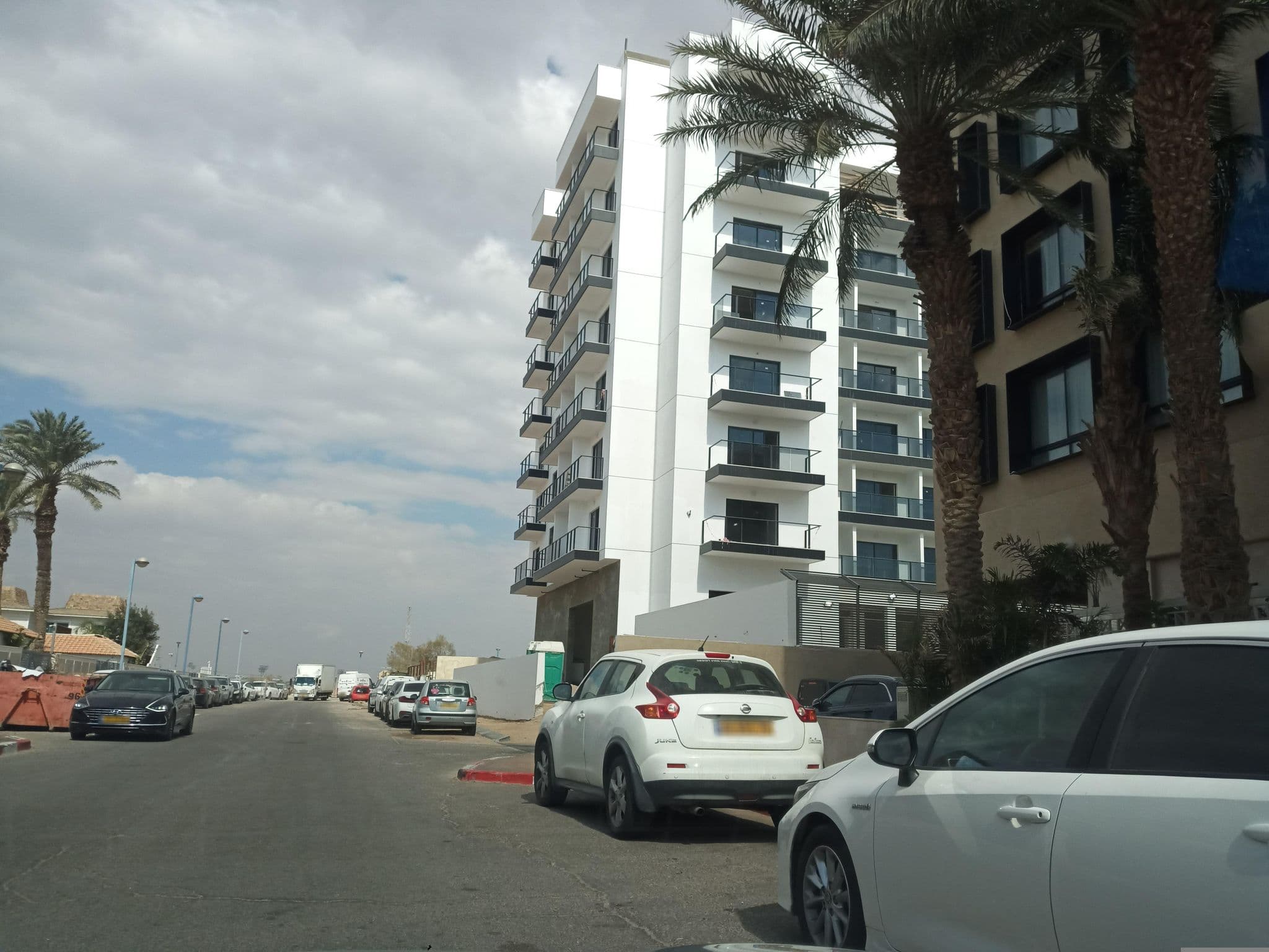 Street view near Vista Hotel Eilat, Eilat — © jordil (CC BY-SA · Mapillary)