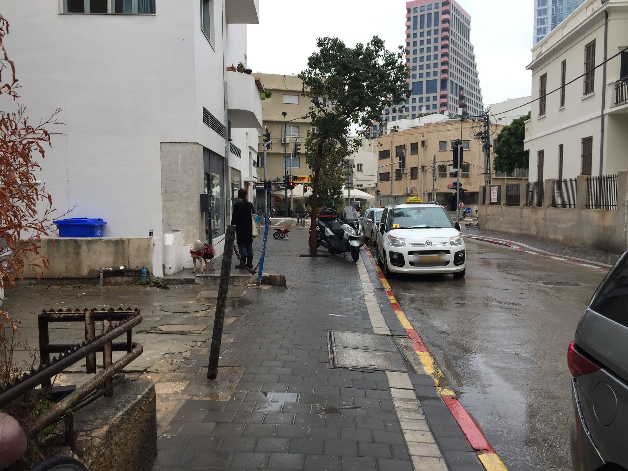 Street view near Mercure, Tel Aviv — © richlv (CC BY-SA · Mapillary)