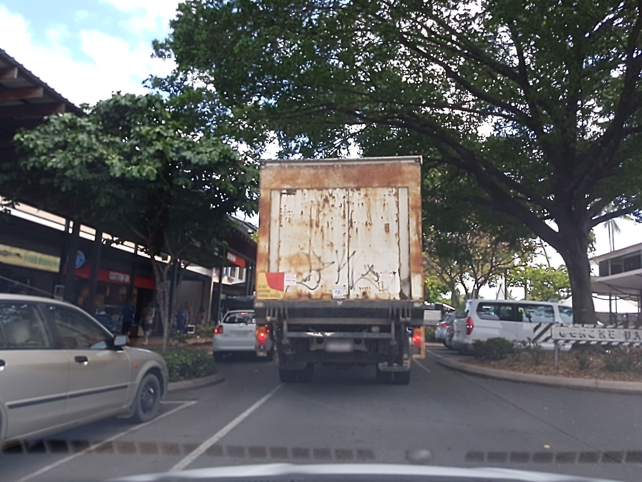 Street view near Mantra, Port Douglas — © stev391 (CC BY-SA · Mapillary)